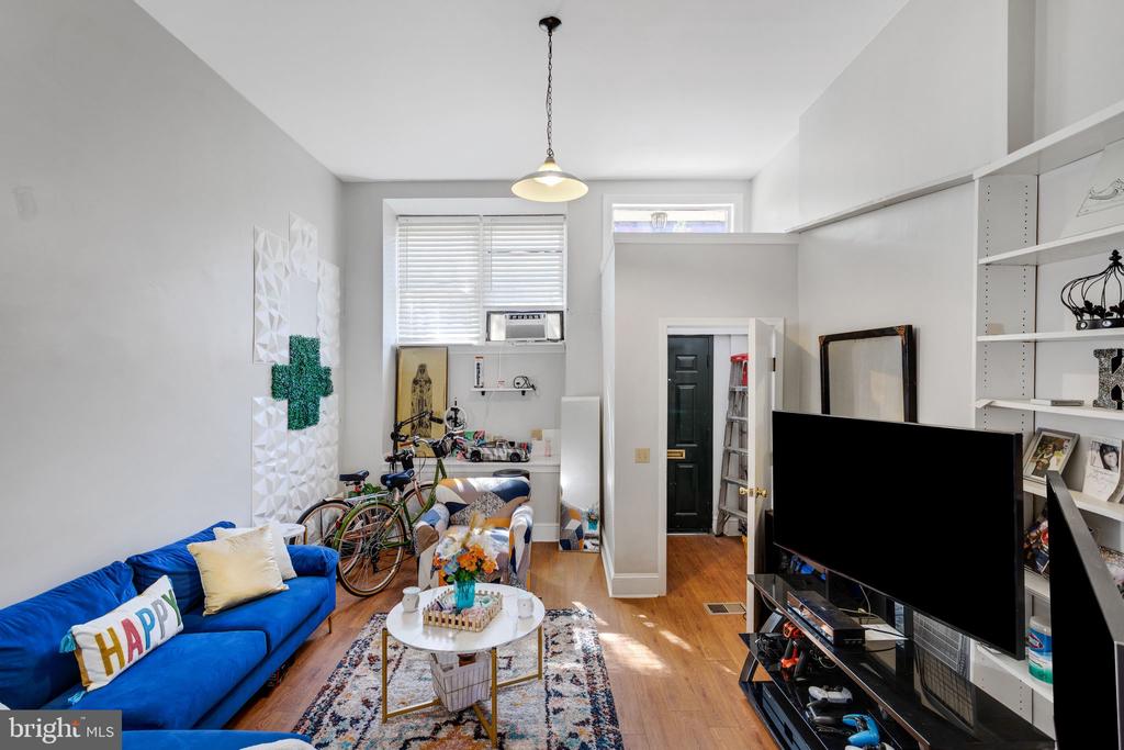 2019 Christian St