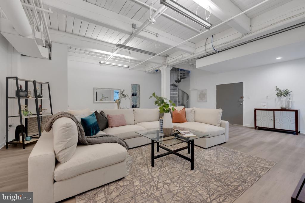 700 S 10TH ST #1A