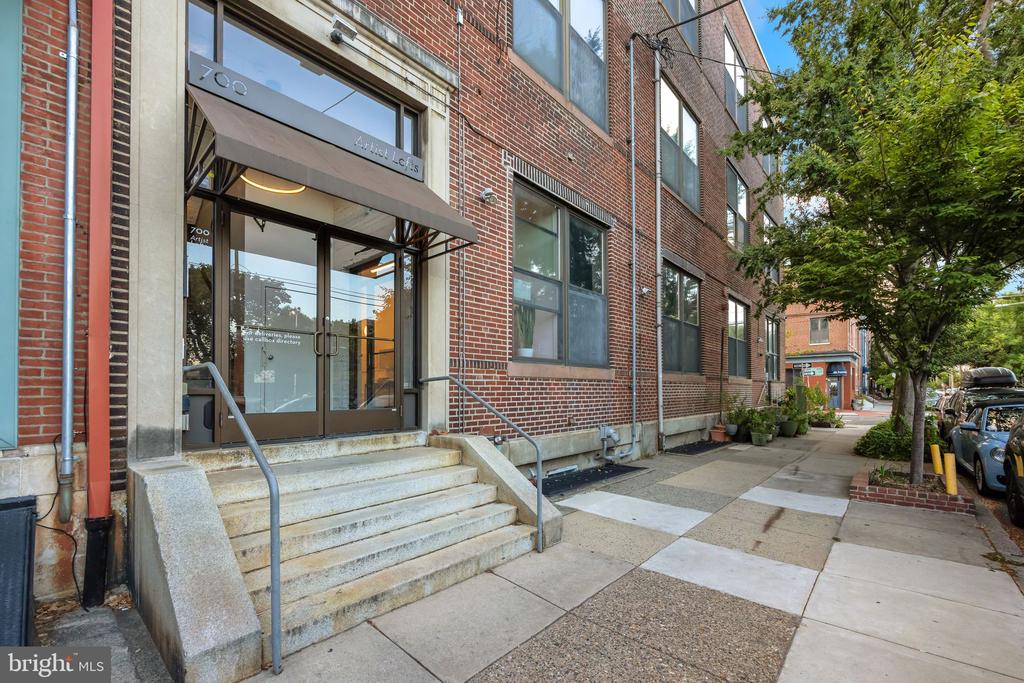 700 S 10TH ST #1A