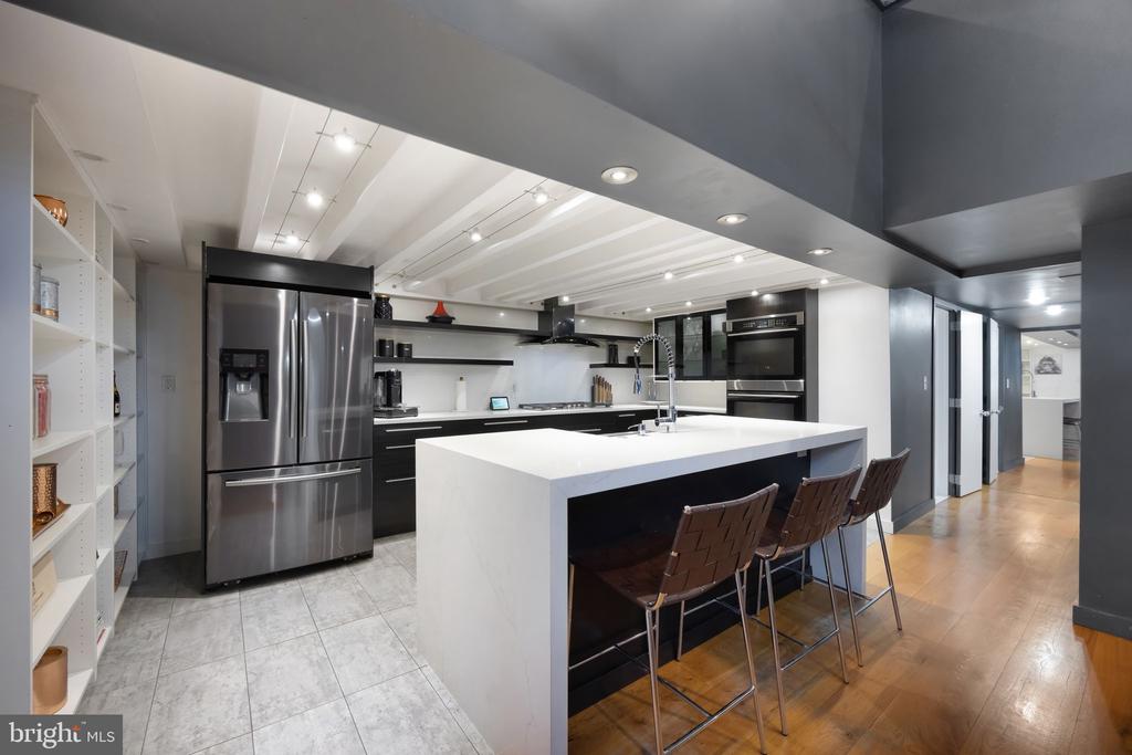 700 S 10TH ST #1A