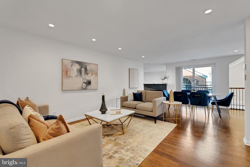 212-24 S 24th St #2418b