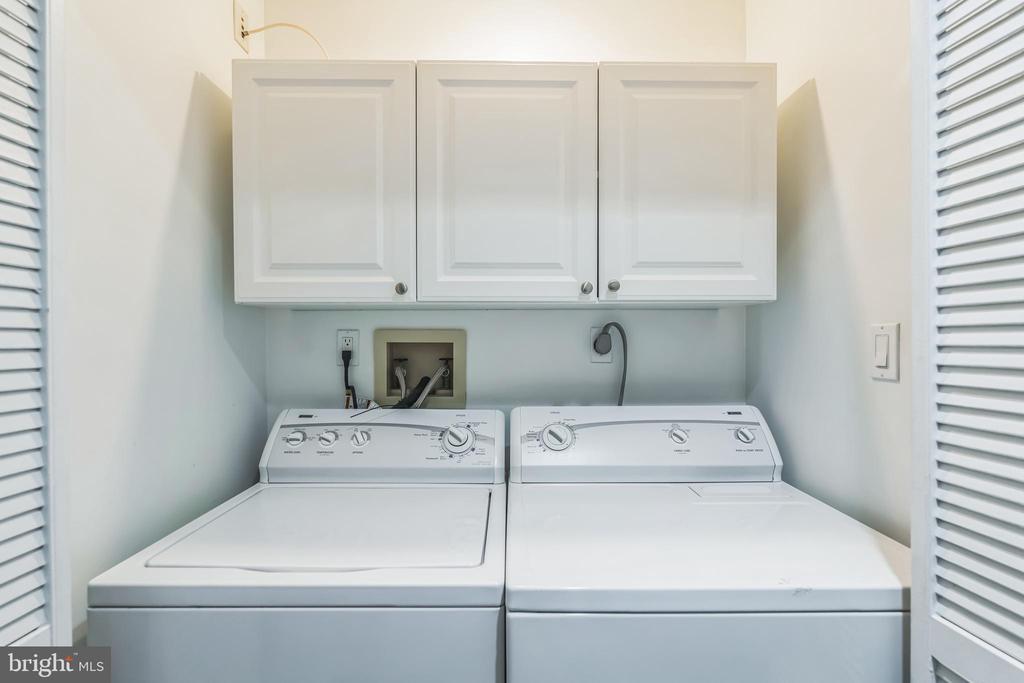 212-24 S 24th St #2418b