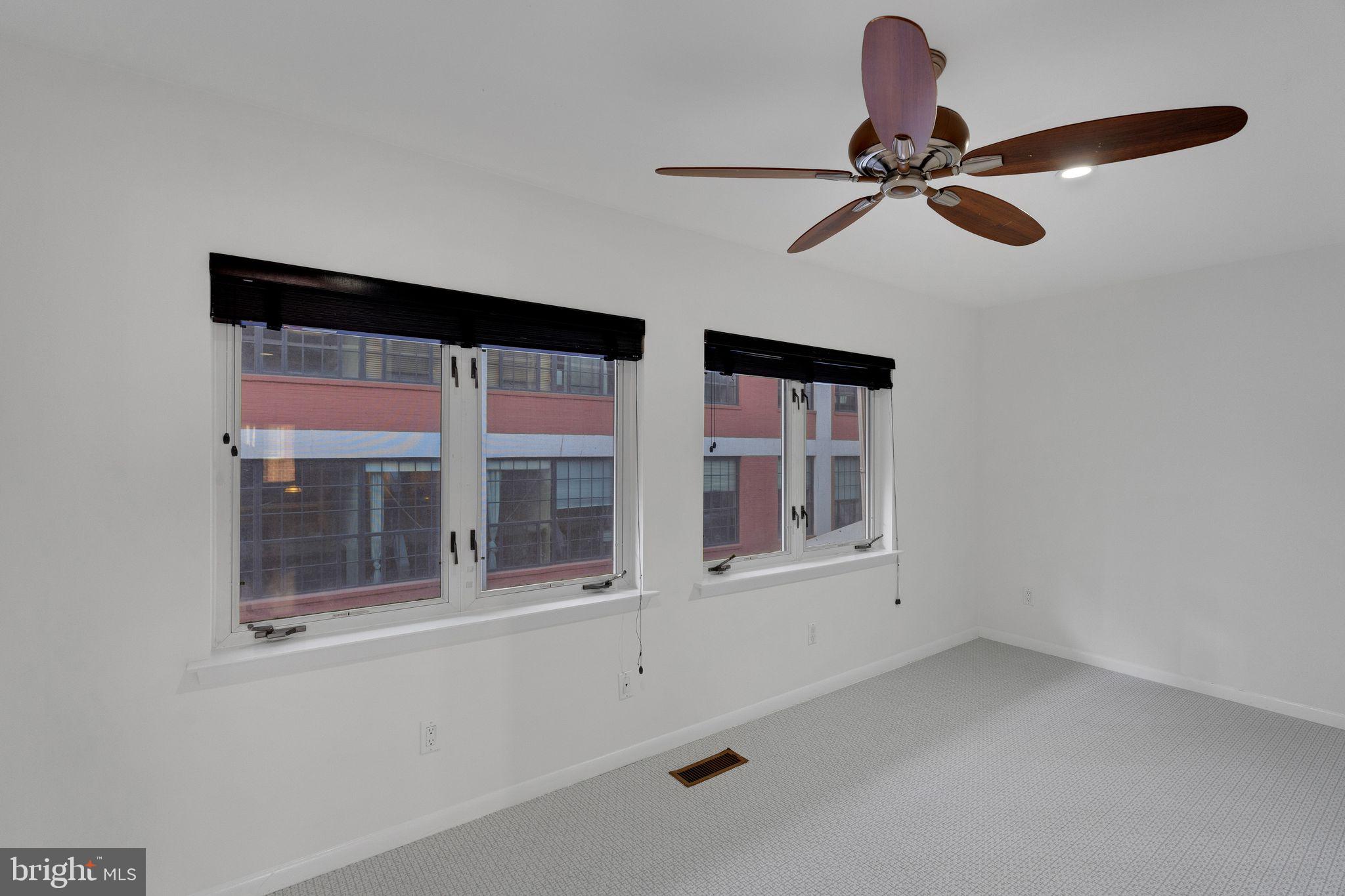 212-24 S 24th St #2418b