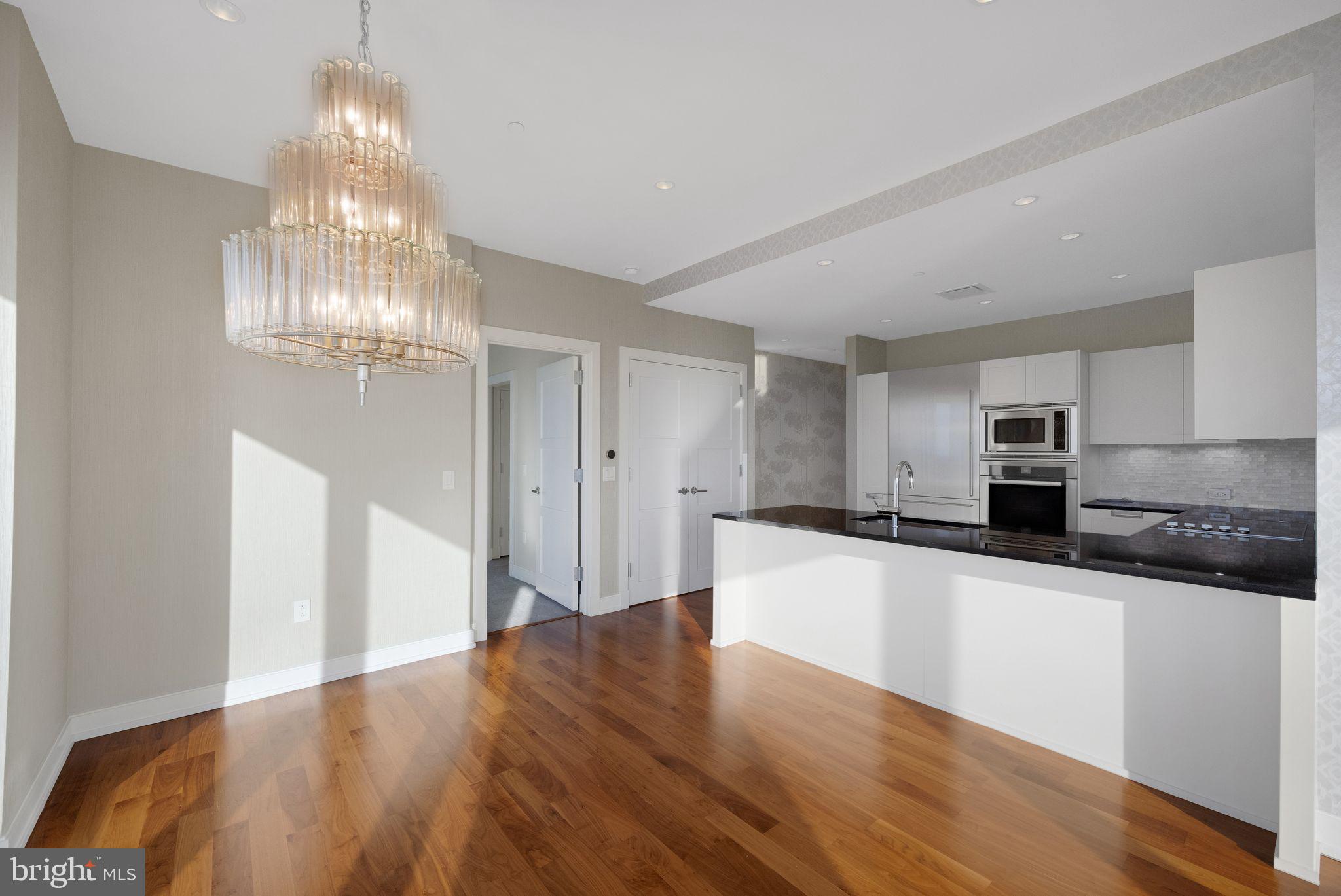50 S 16th St #5102