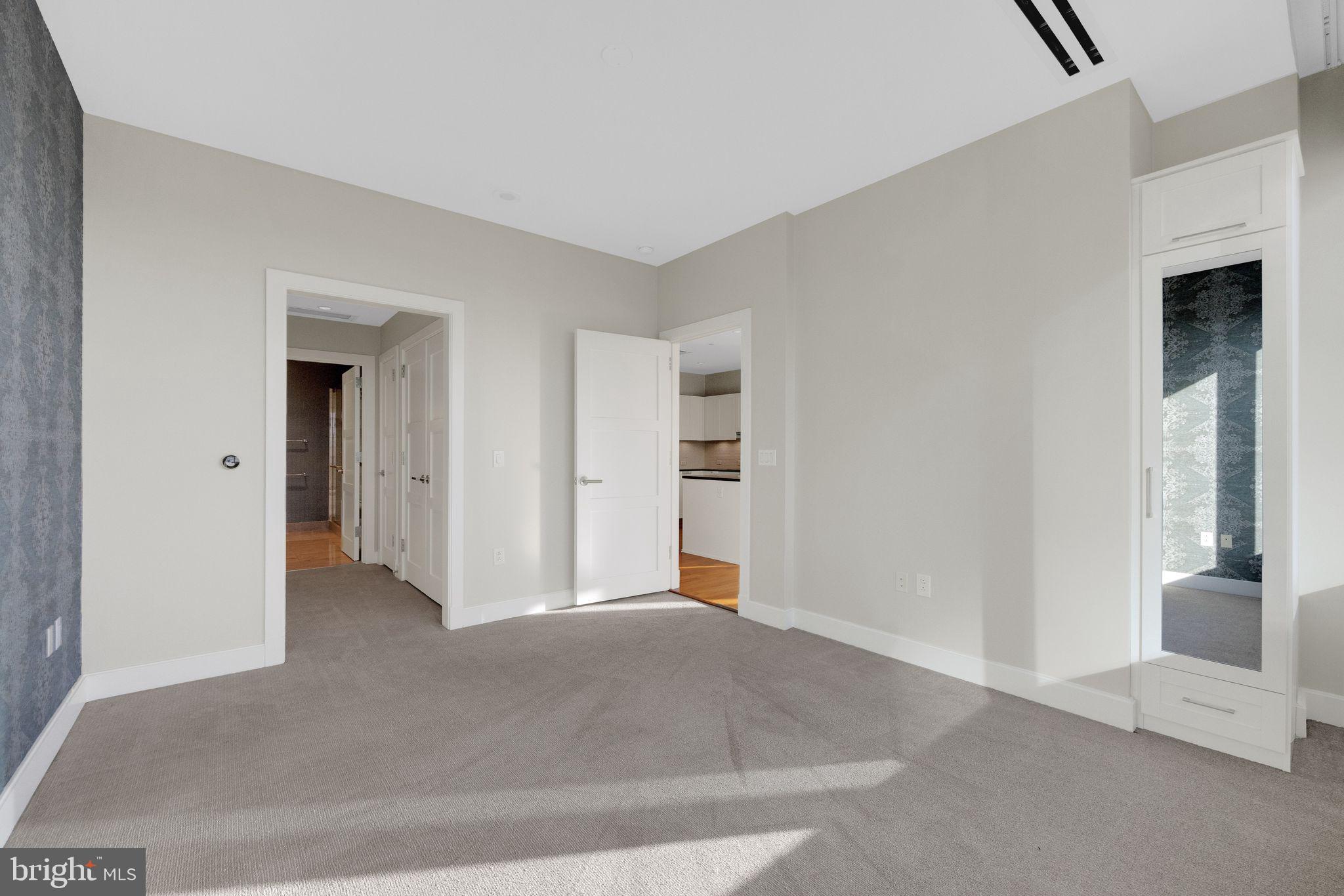 50 S 16th St #5102