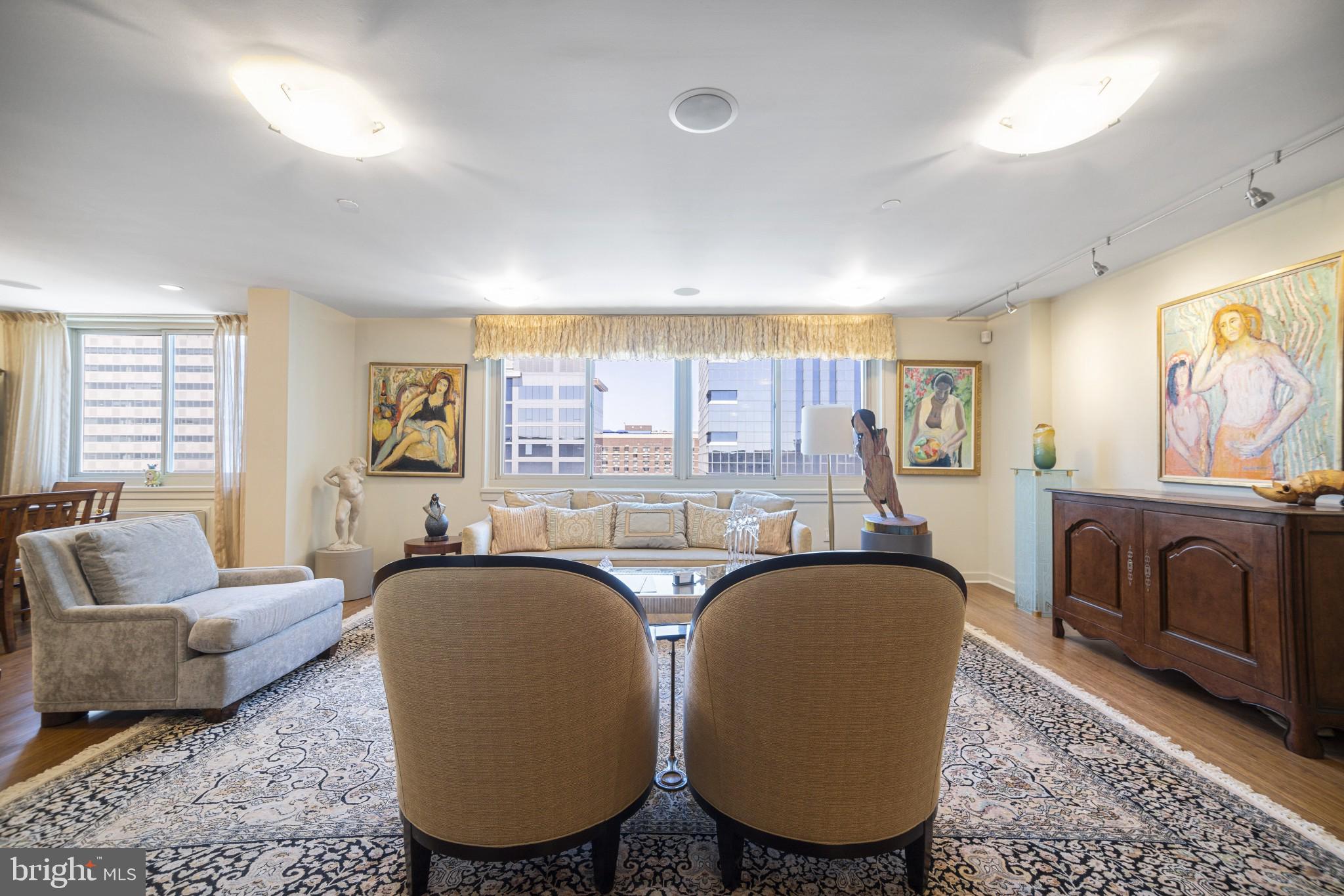 1919 Chestnut St #2901/02/24