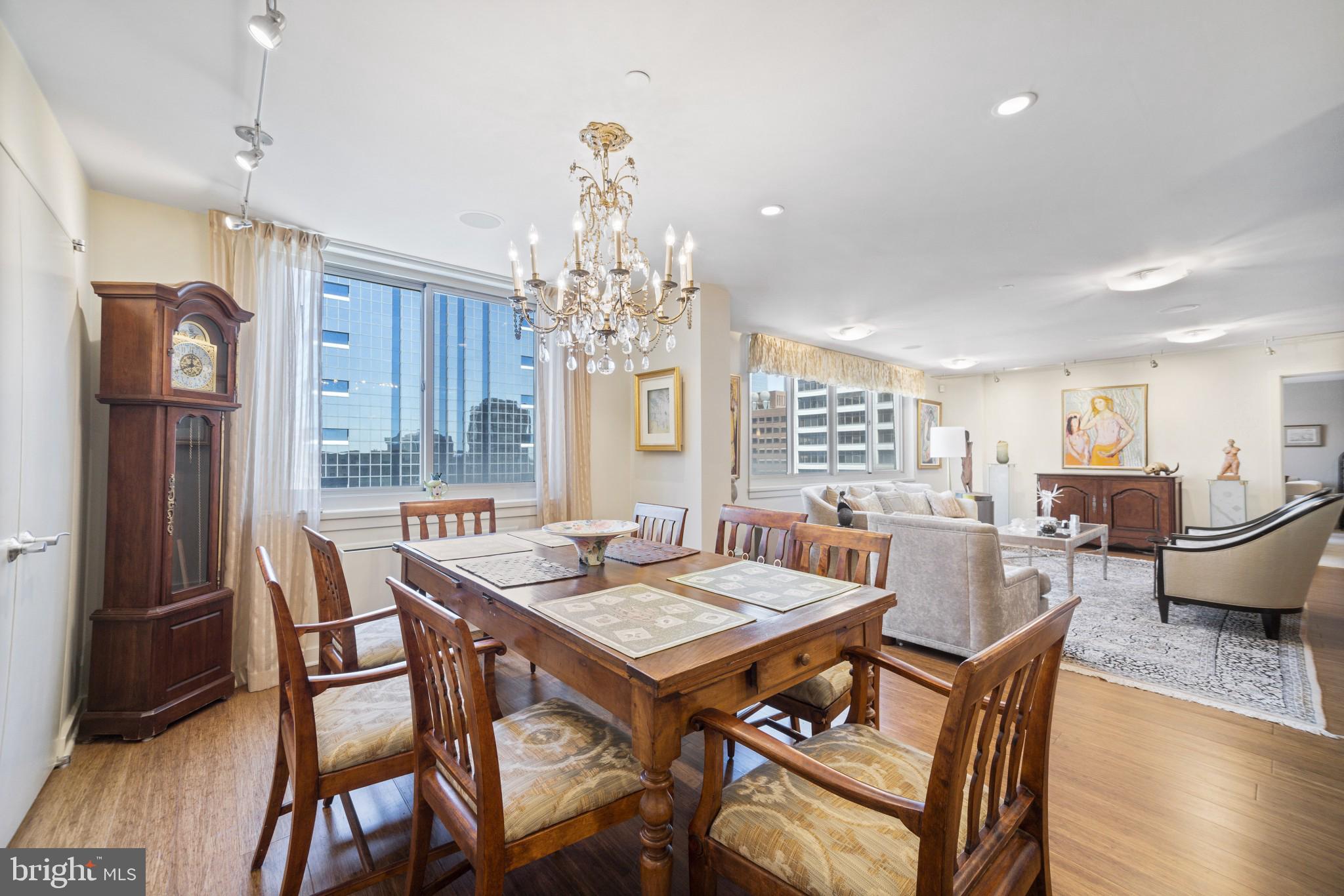 1919 Chestnut St #2901/02/24
