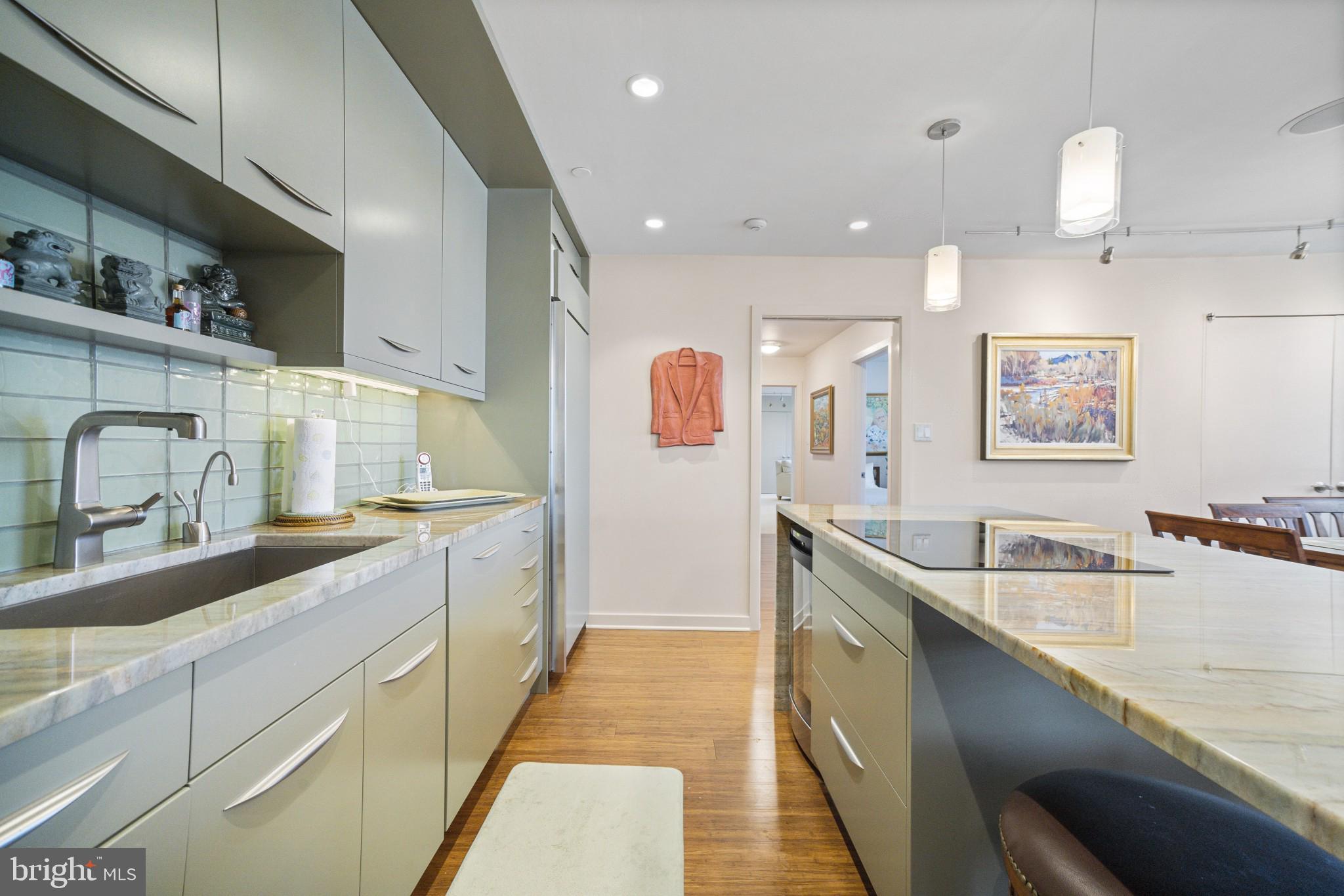 1919 Chestnut St #2901/02/24