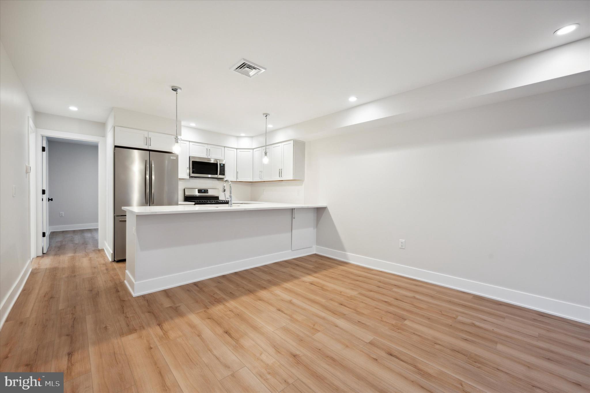 1920 RODMAN ST #1ST FL