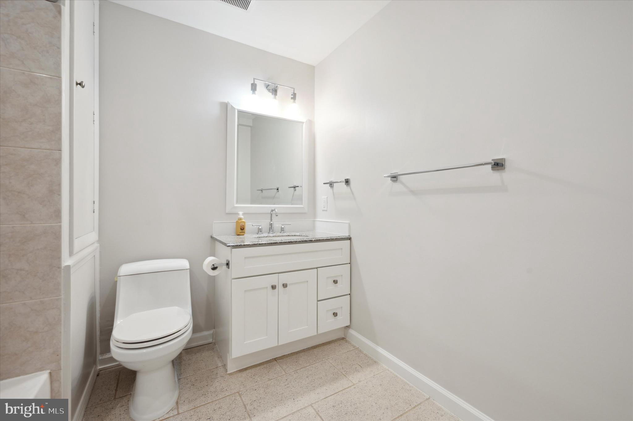 1920 RODMAN ST #1ST FL