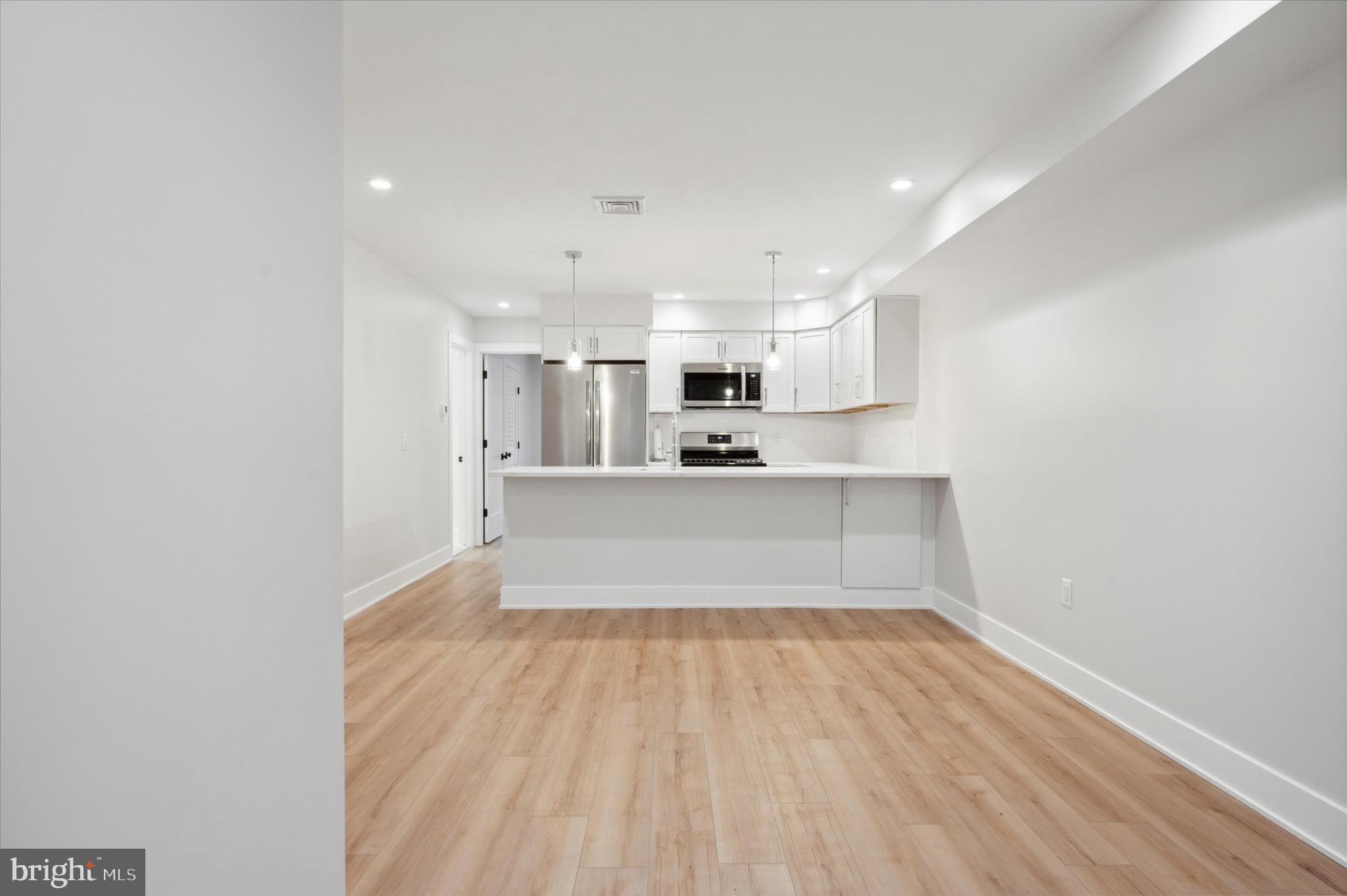 1920 RODMAN ST #1ST FL