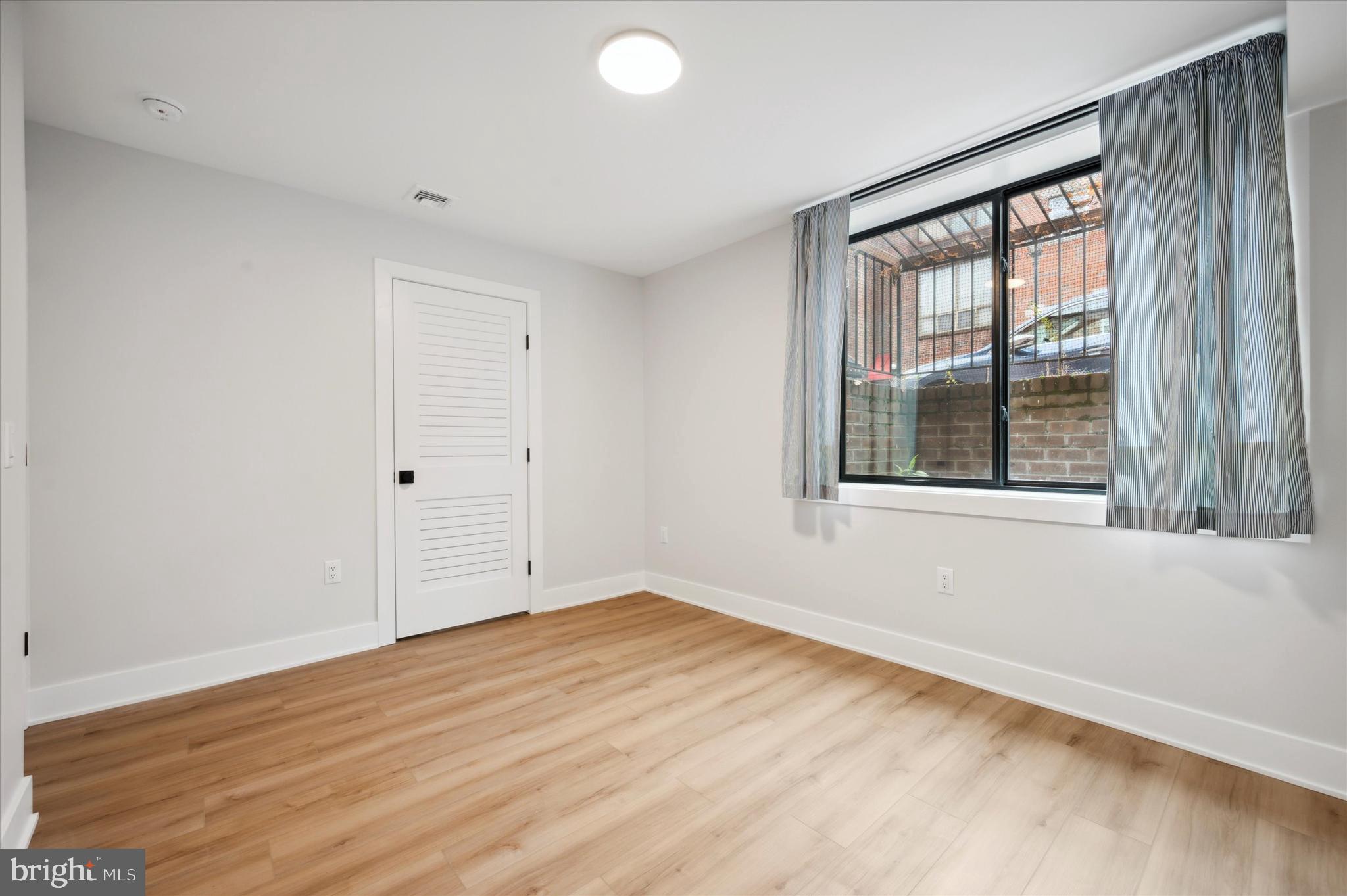1920 RODMAN ST #1ST FL
