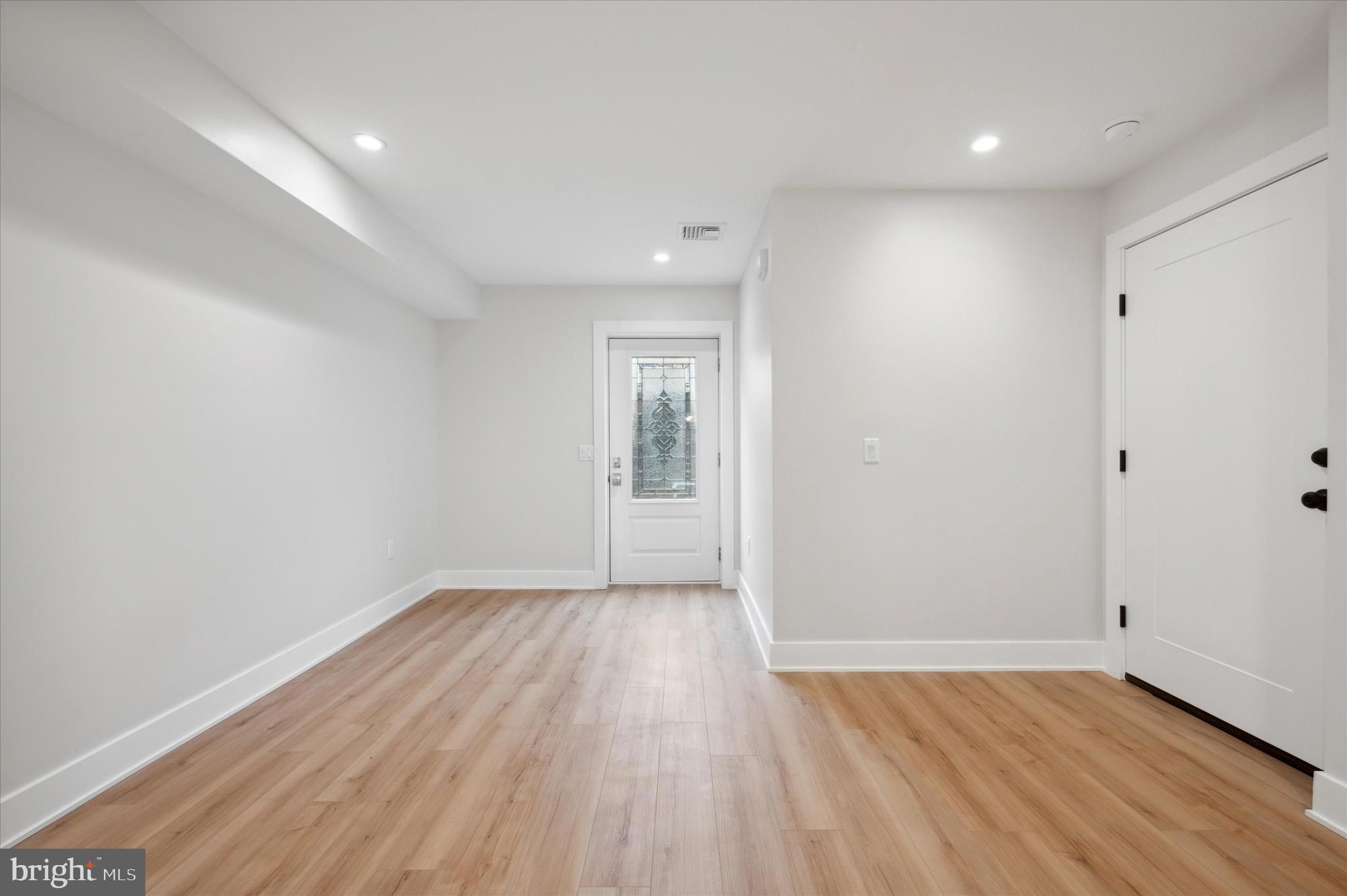 1920 RODMAN ST #1ST FL