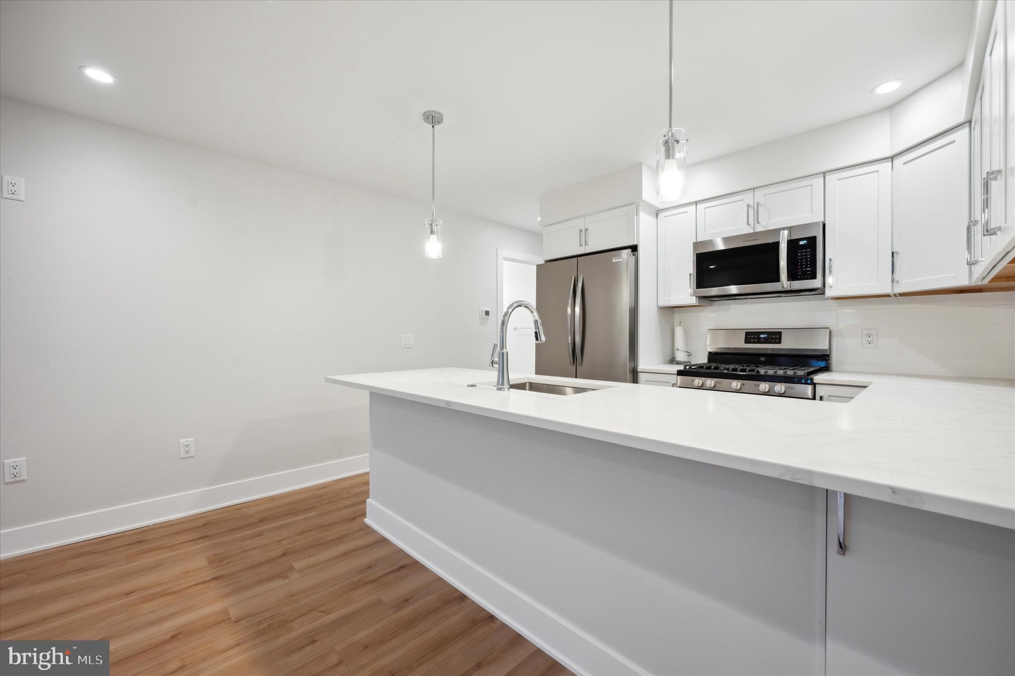 1920 RODMAN ST #1ST FL