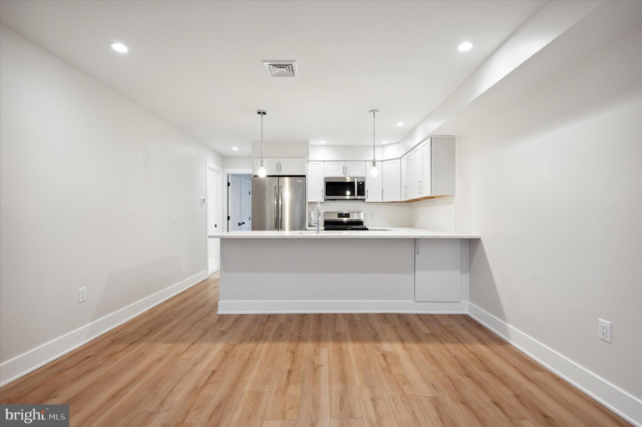 1920 RODMAN ST #1ST FL