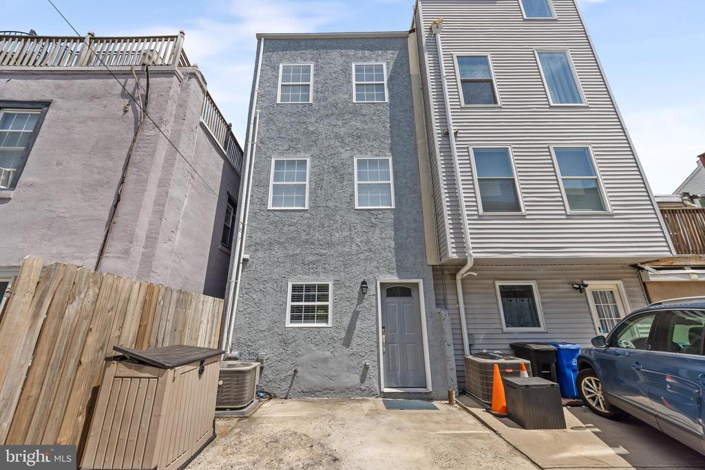 2022 Saint Albans St