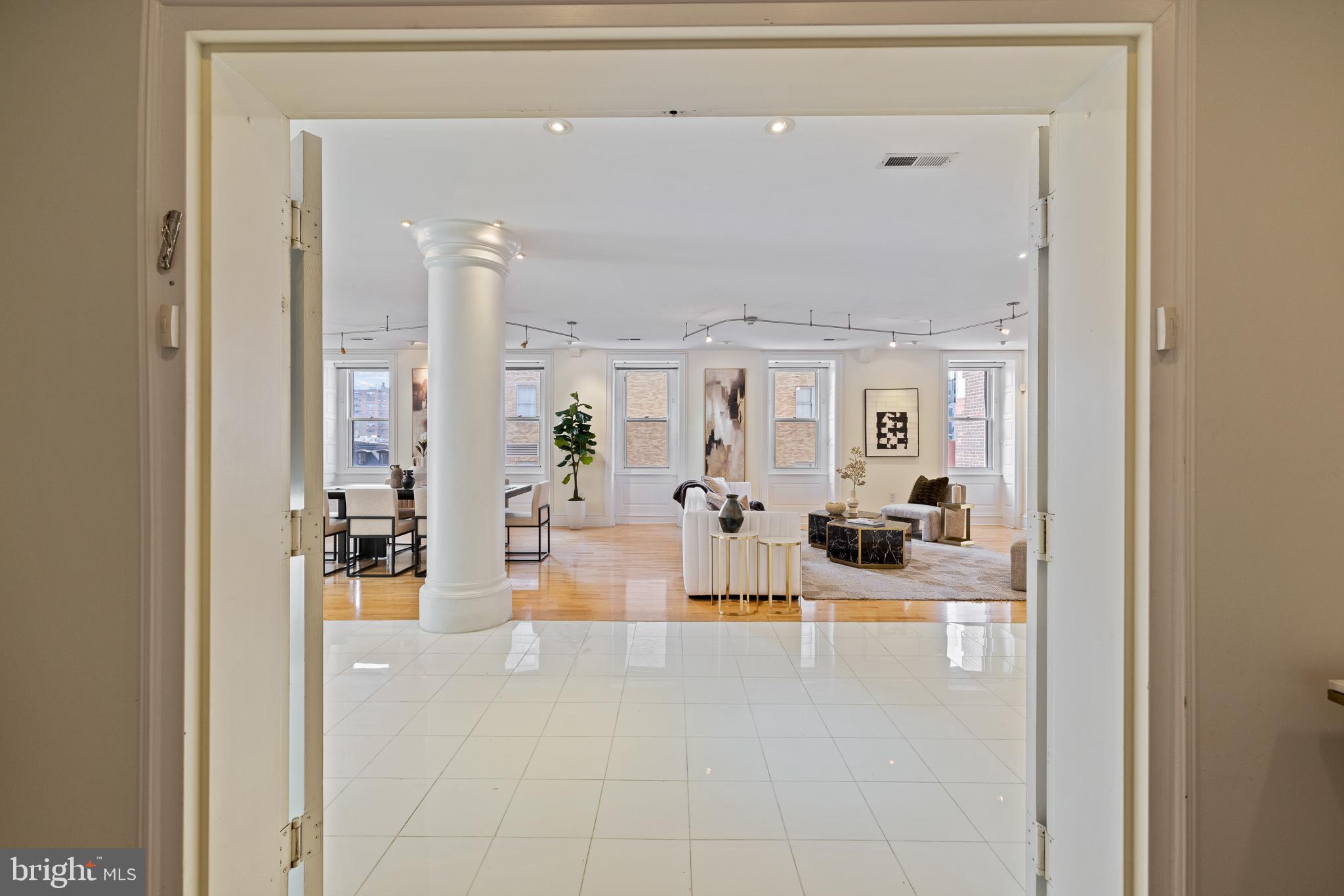 1920 Chestnut St #4th Floor