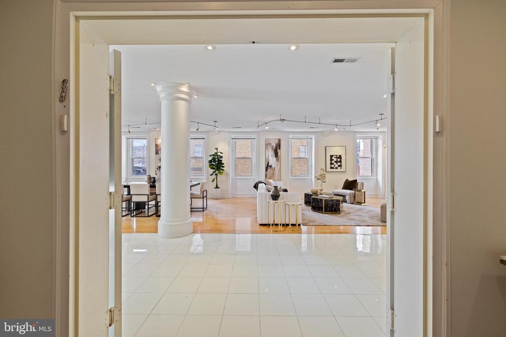 1920 Chestnut St #4th Floor