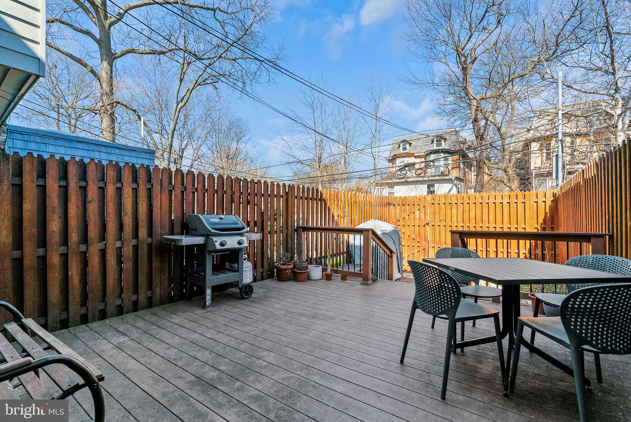 4241 Regent Sq
