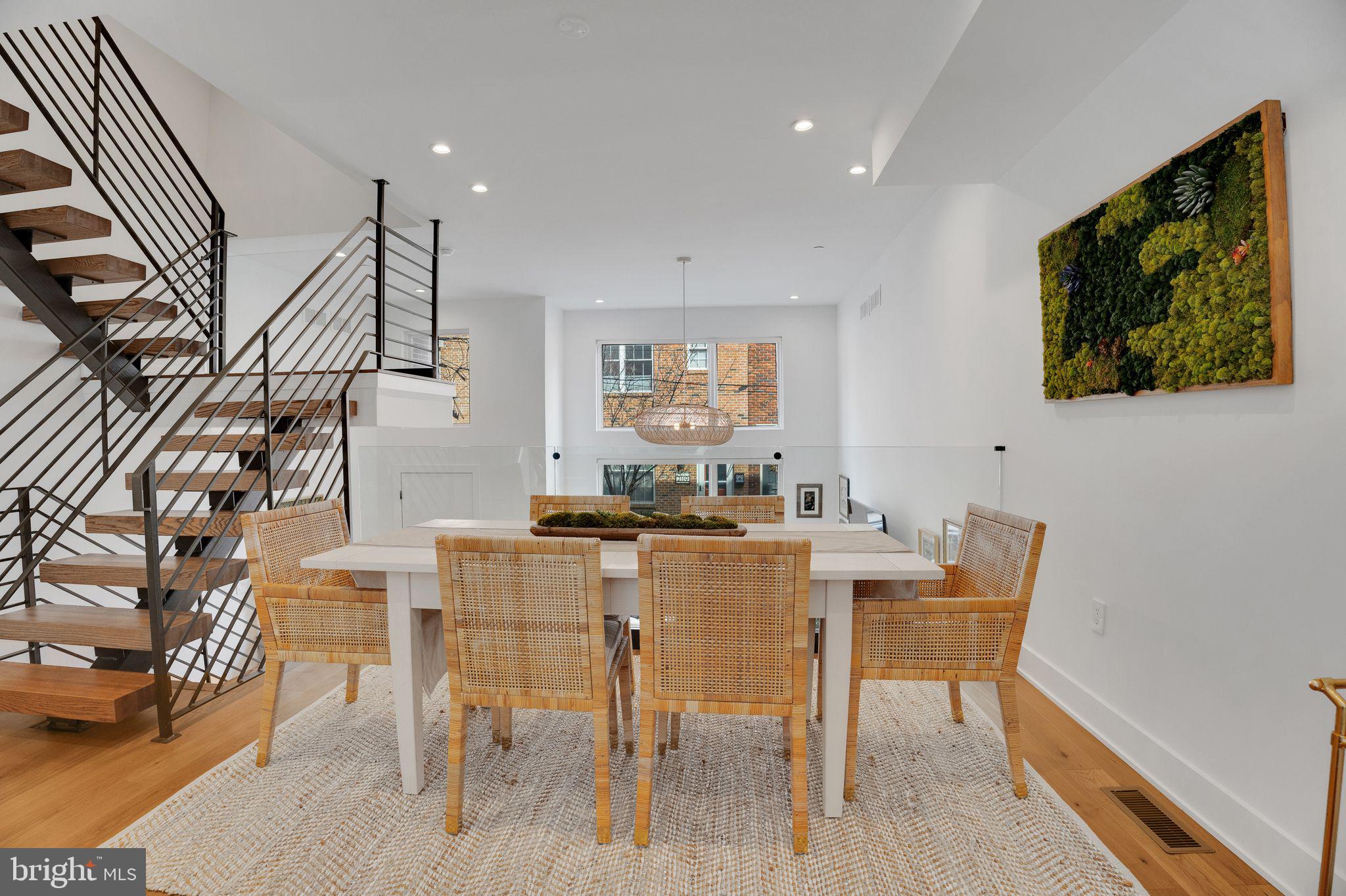 2116 KIMBALL ST