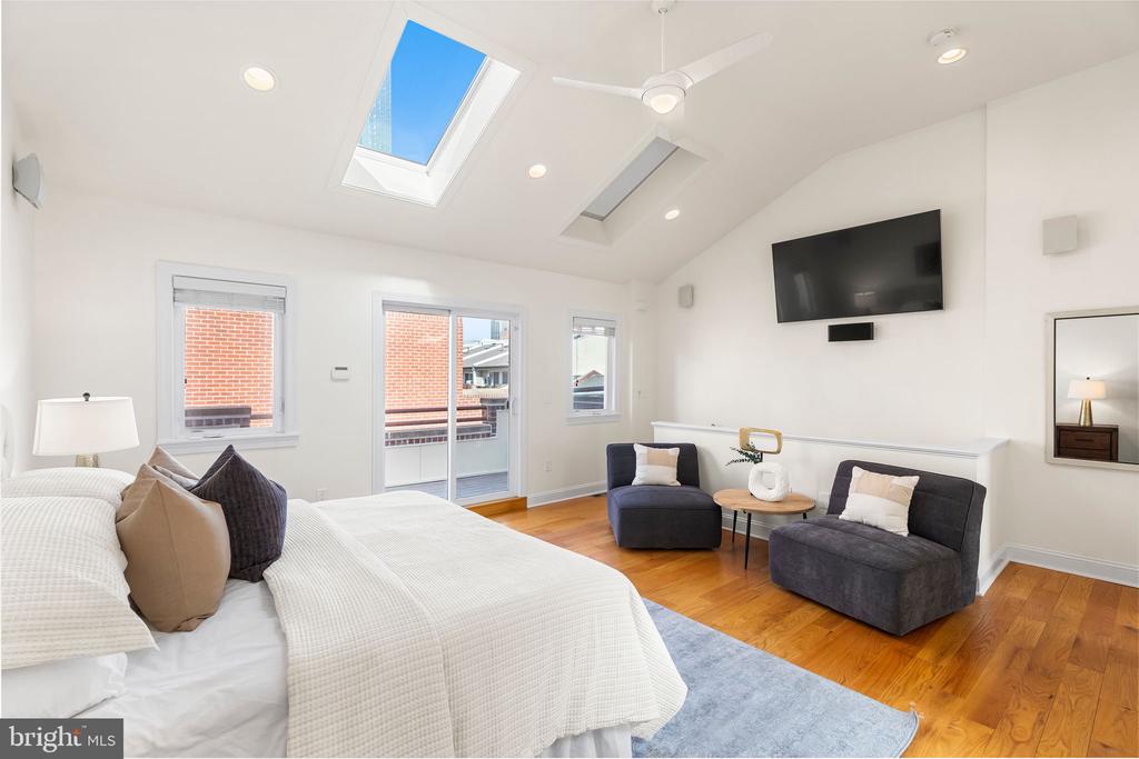 212-24 S 24th St #2408