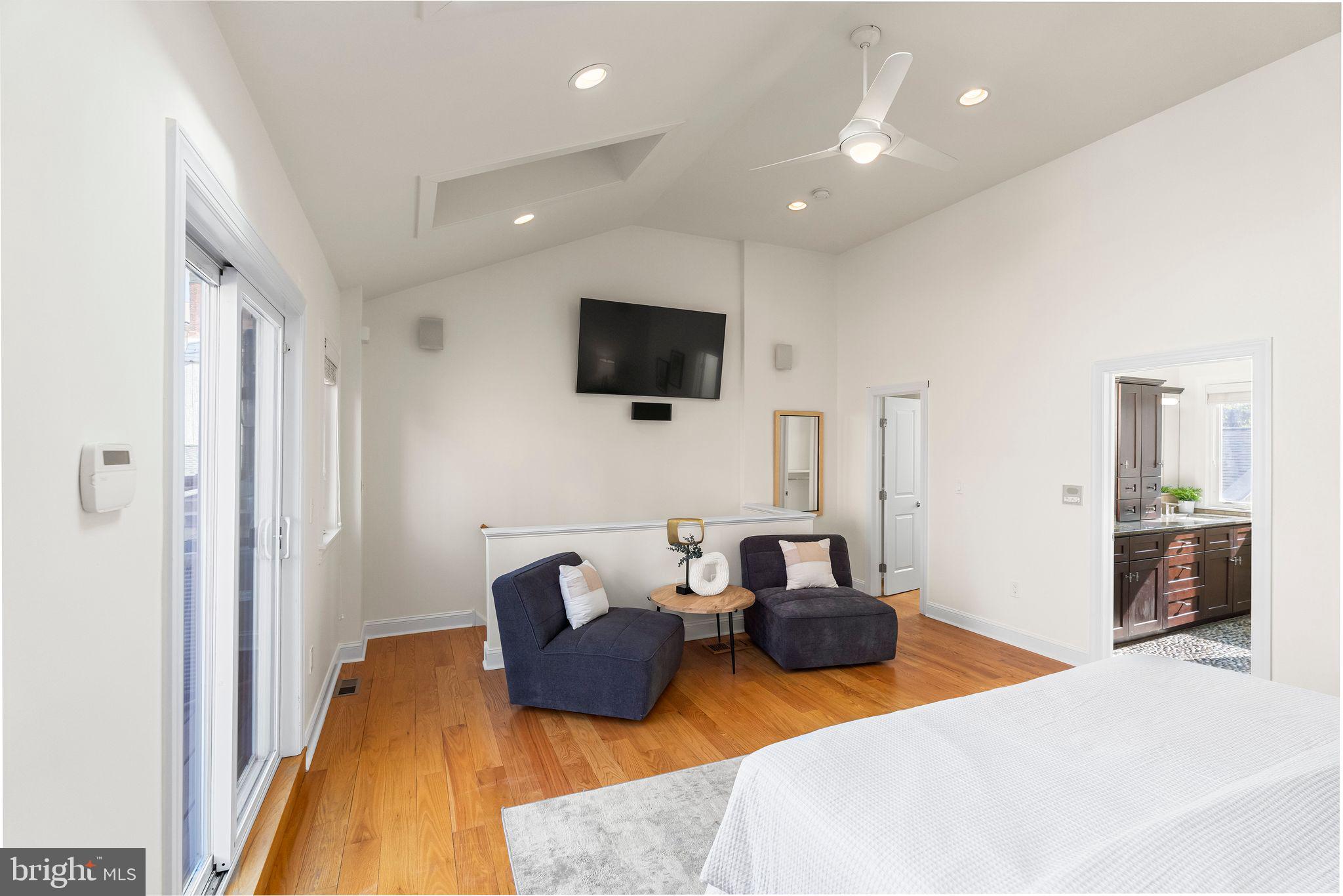 212-24 S 24th St #2408