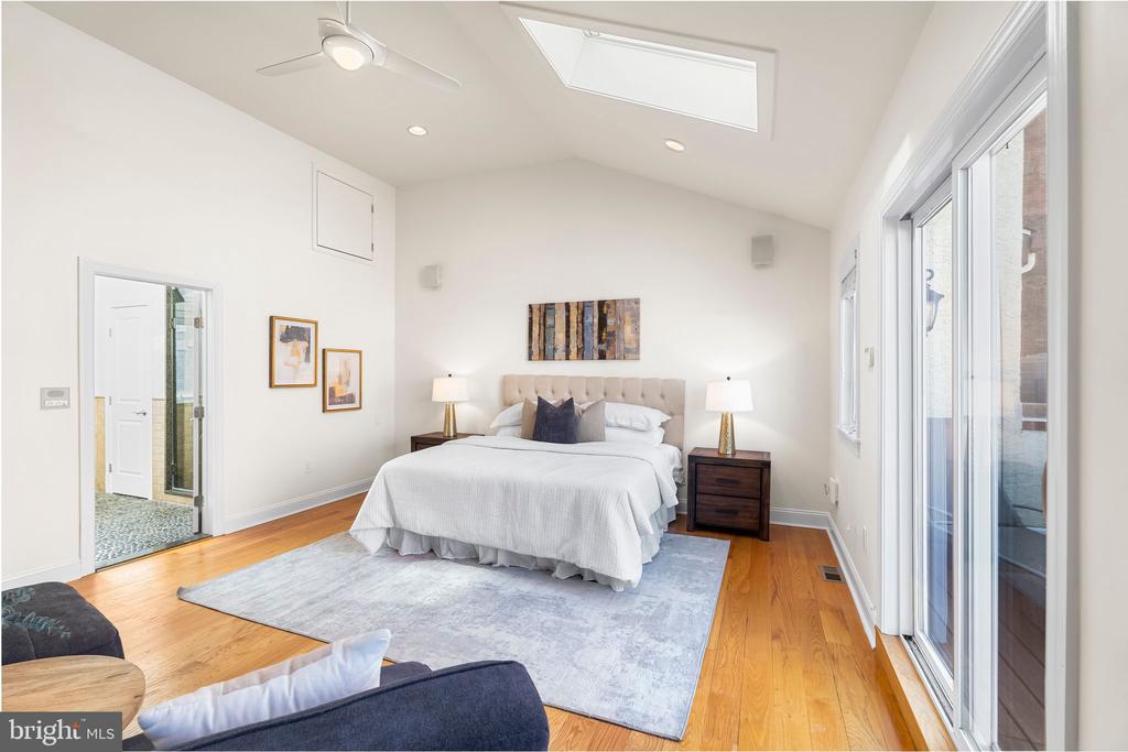 212-24 S 24th St #2408
