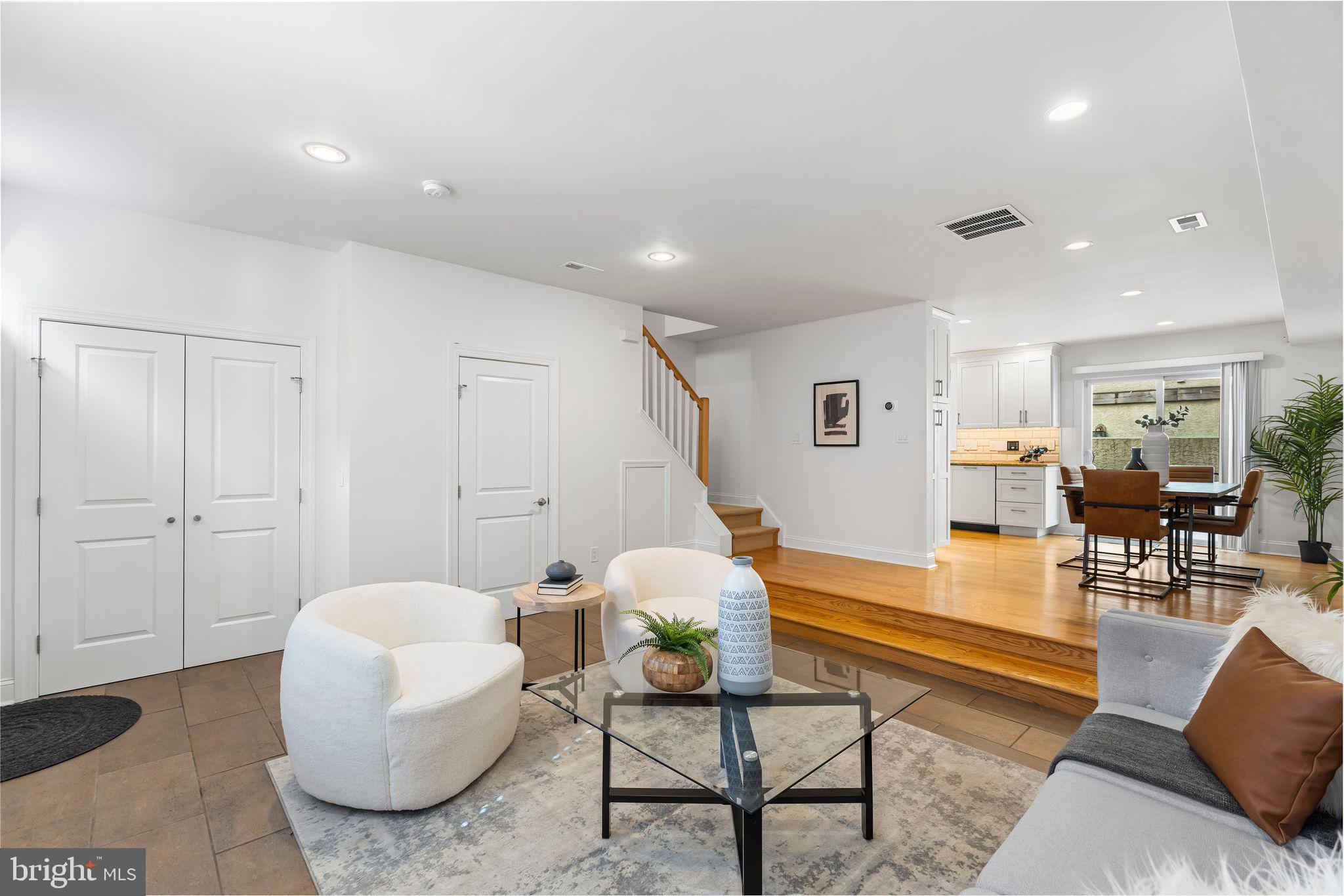 212-24 S 24th St #2408