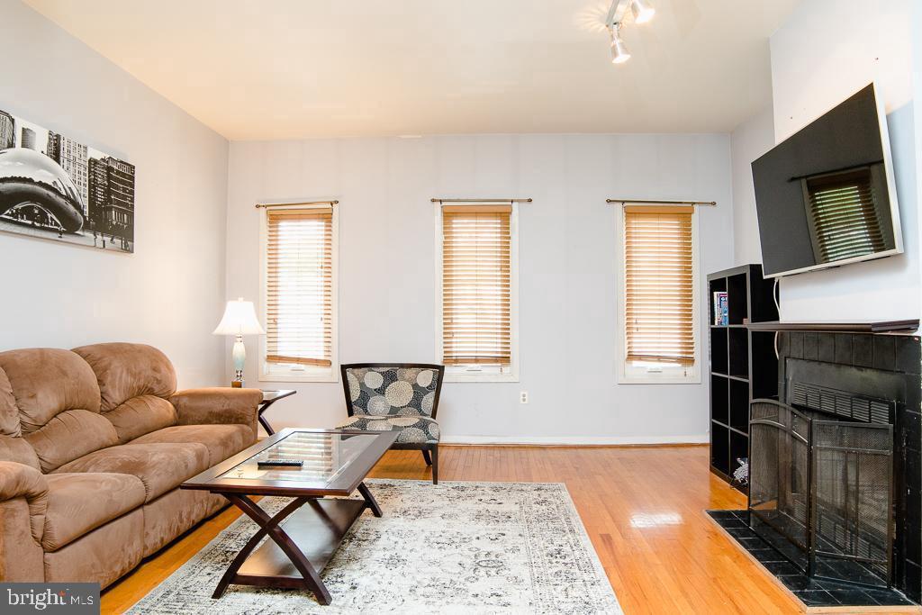 2104 SOUTH ST #3