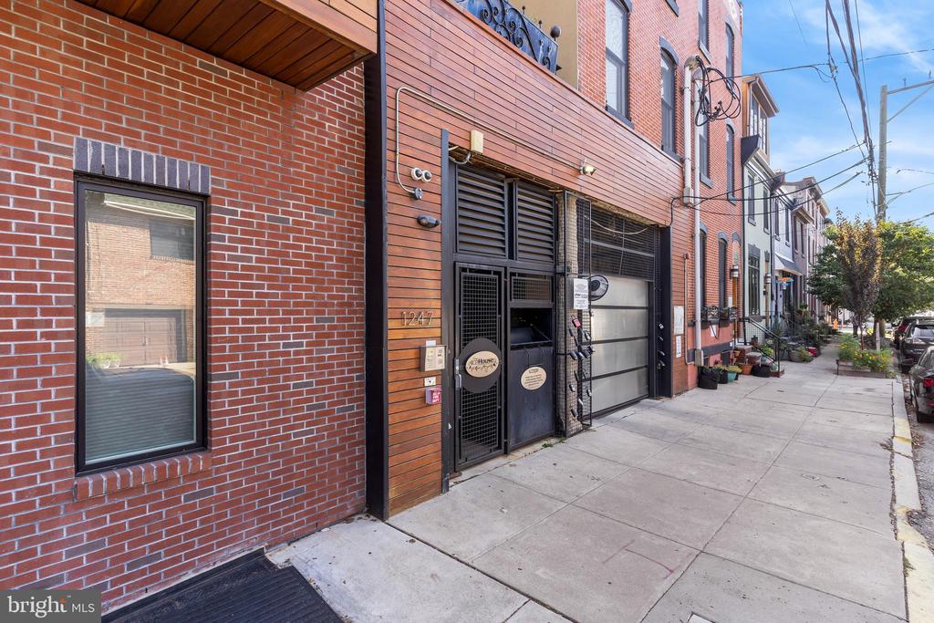 1247 E Columbia Ave #36