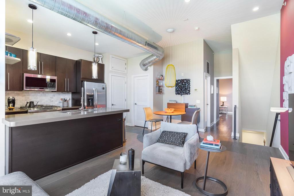 1247 E Columbia Ave #36