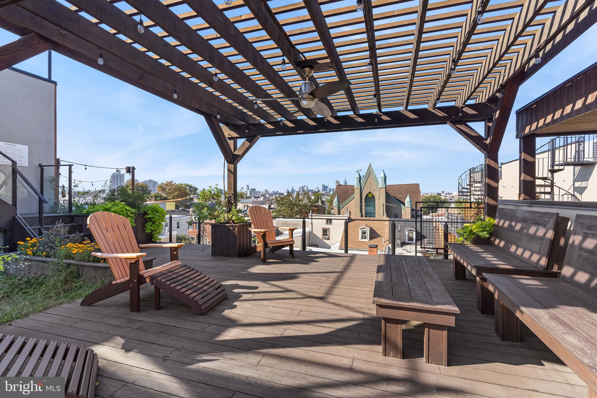 1247 E Columbia Ave #36