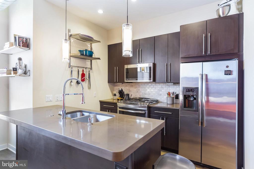 1247 E Columbia Ave #36