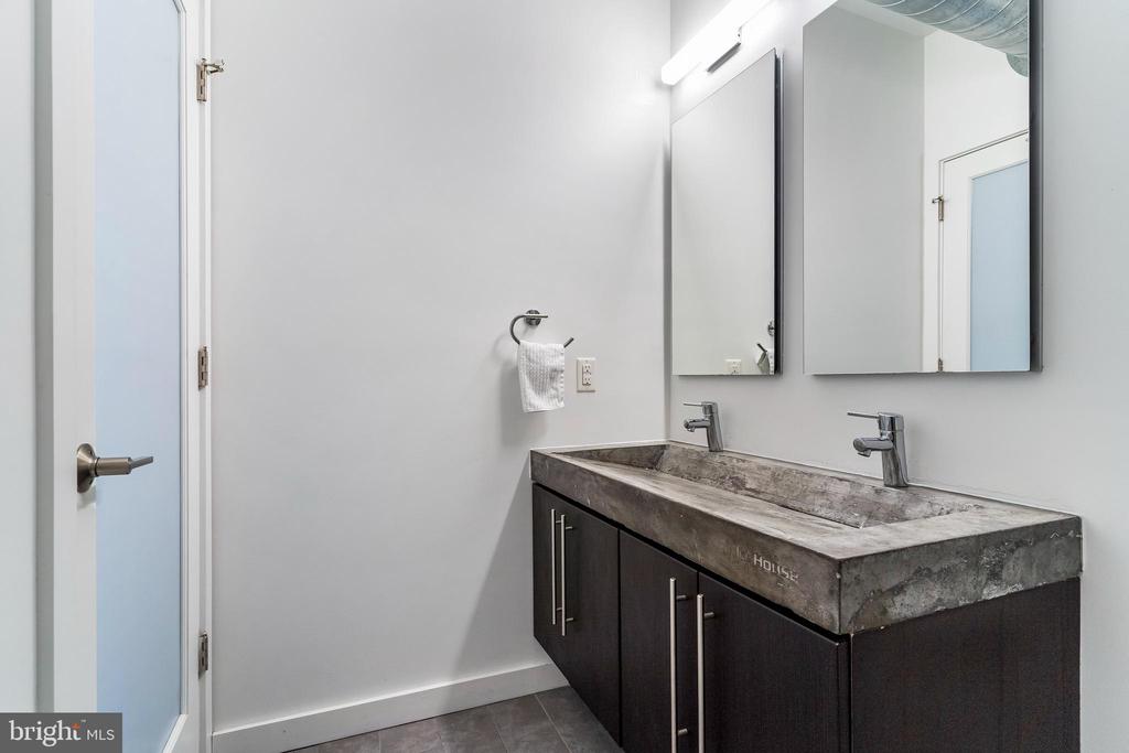 1247 E Columbia Ave #36