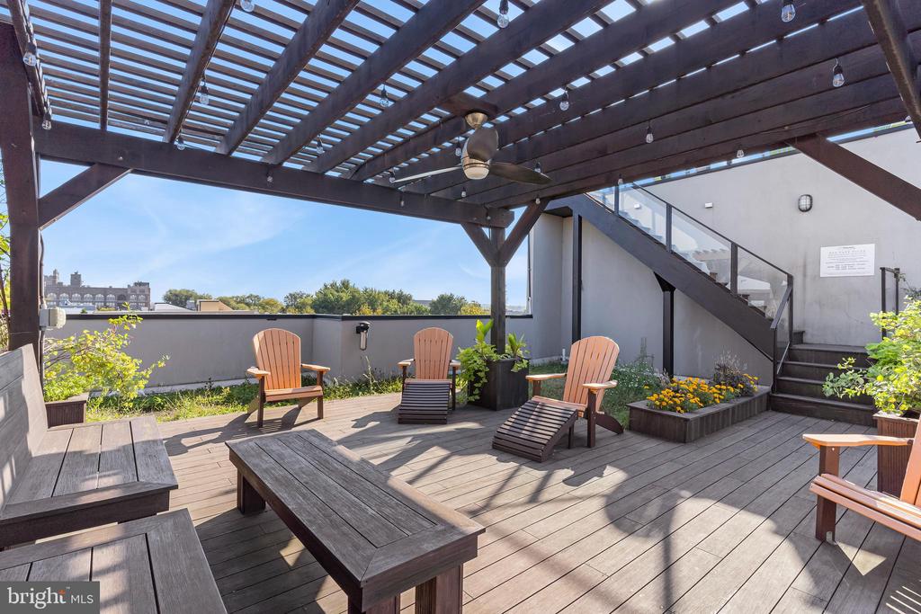 1247 E Columbia Ave #36