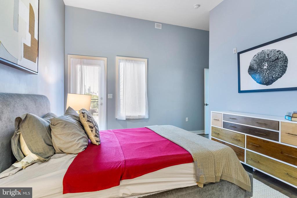 1247 E Columbia Ave #36