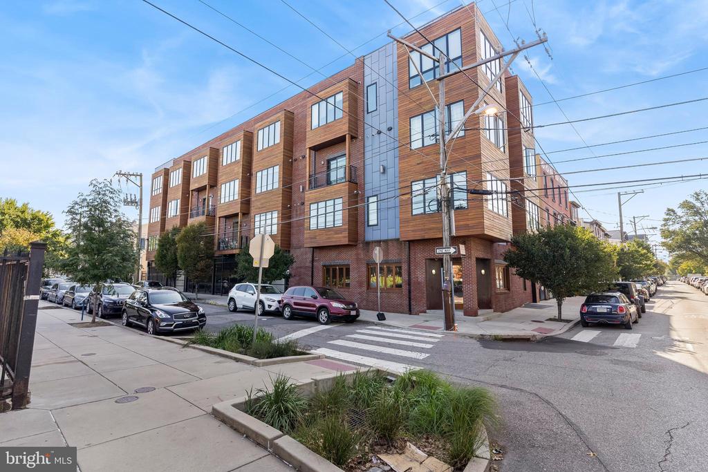 1247 E Columbia Ave #36