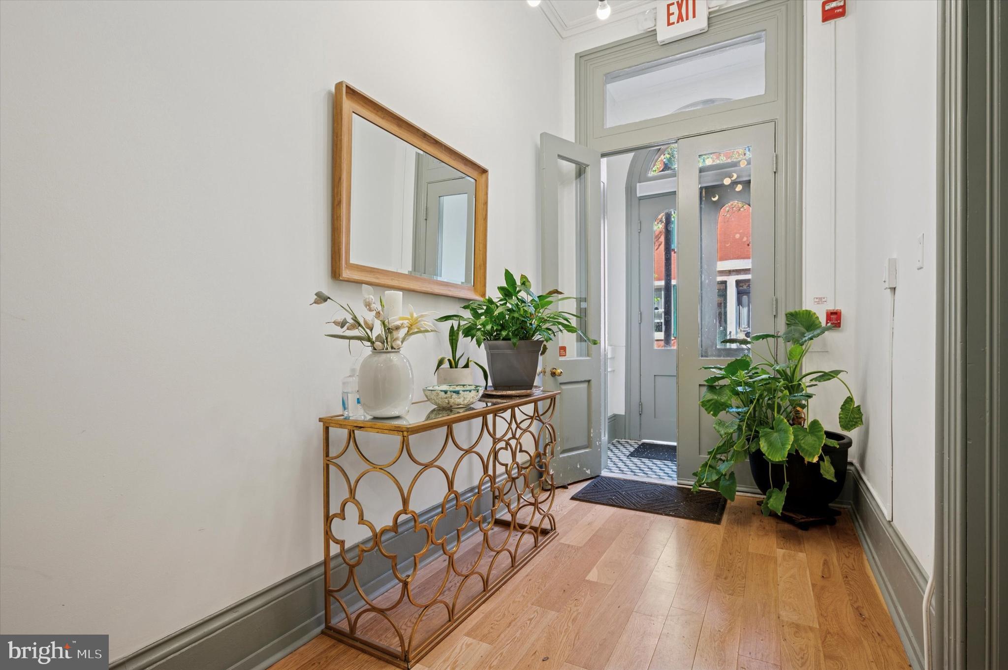 1716 Wallace St #201