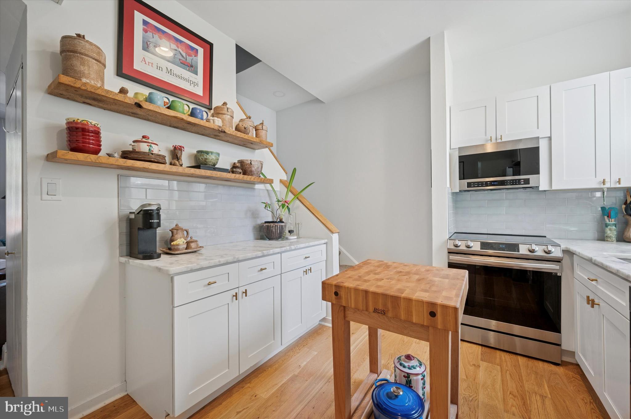 1716 Wallace St #201