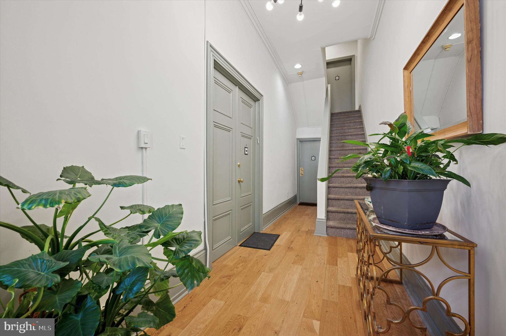 1716 Wallace St #201