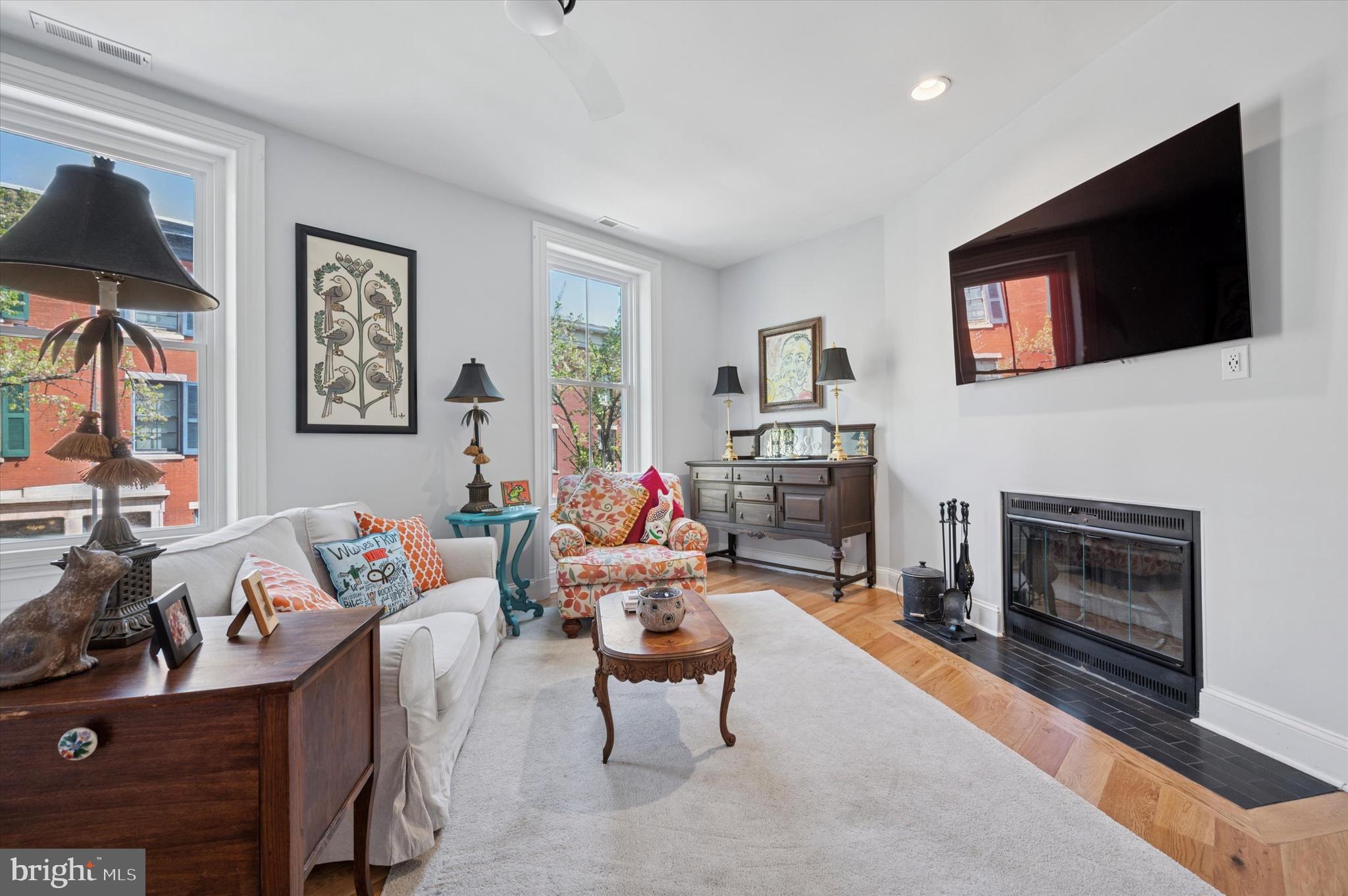 1716 Wallace St #201