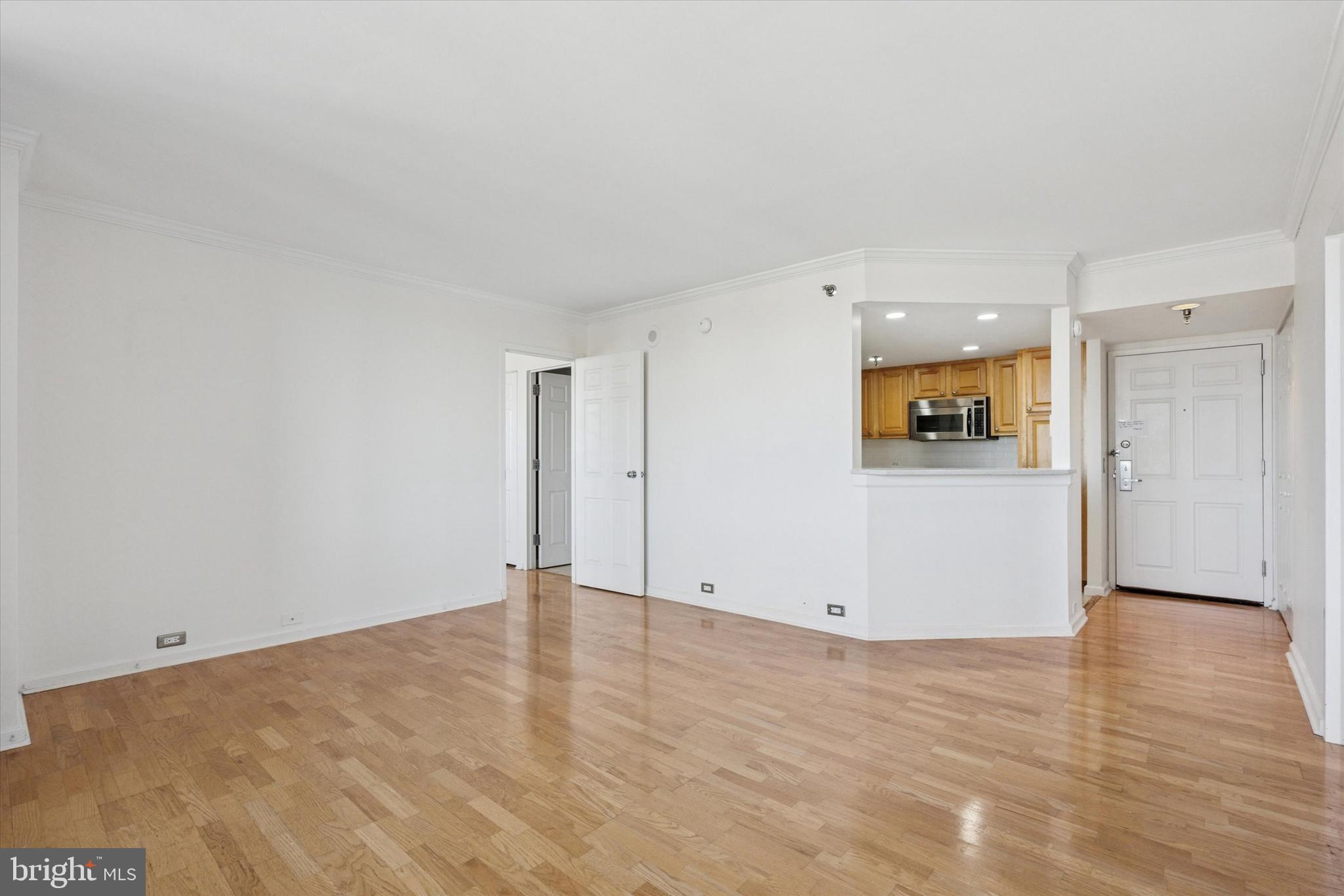 2001 Hamilton St #1205