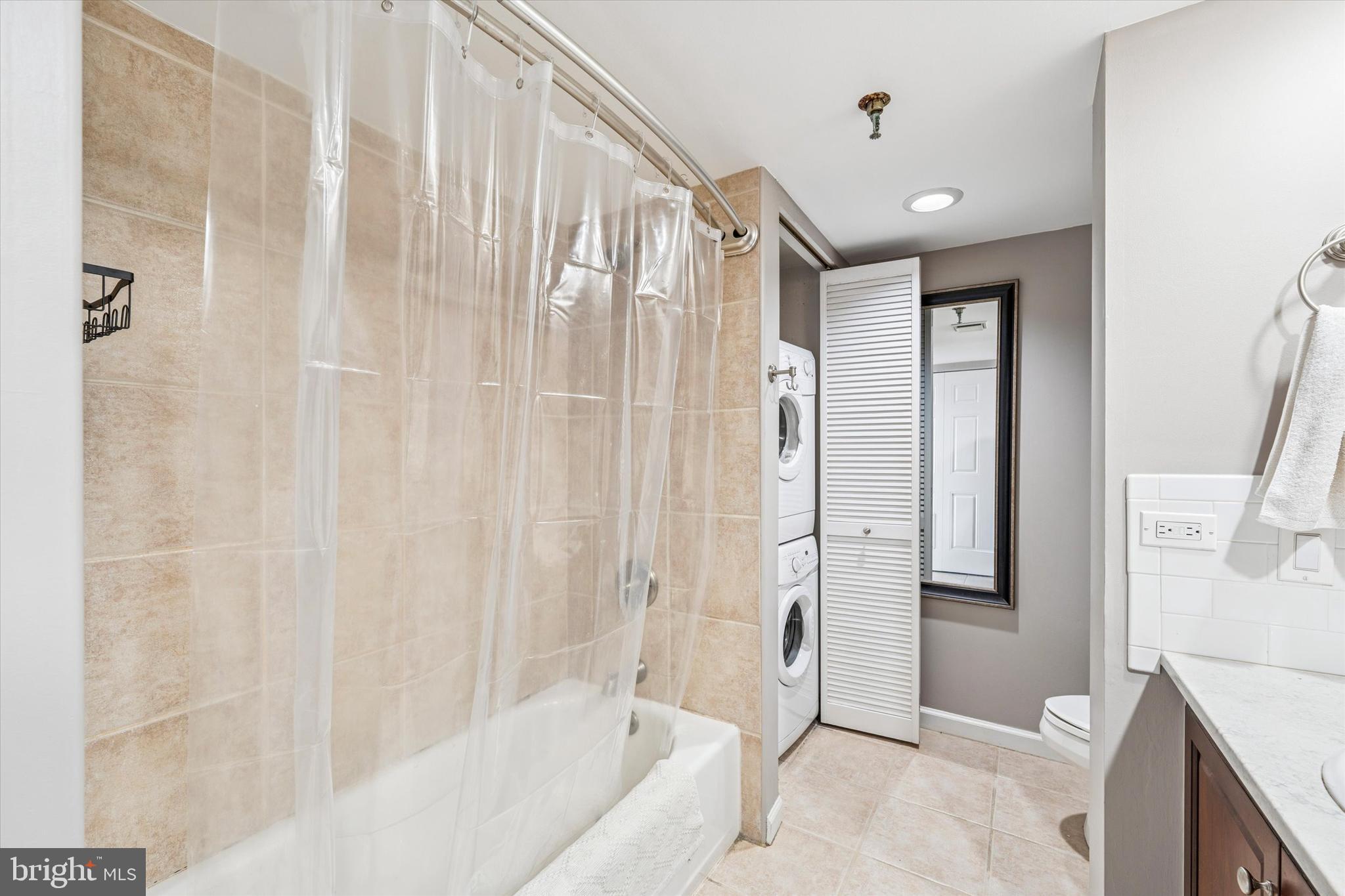 2001 Hamilton St #1205