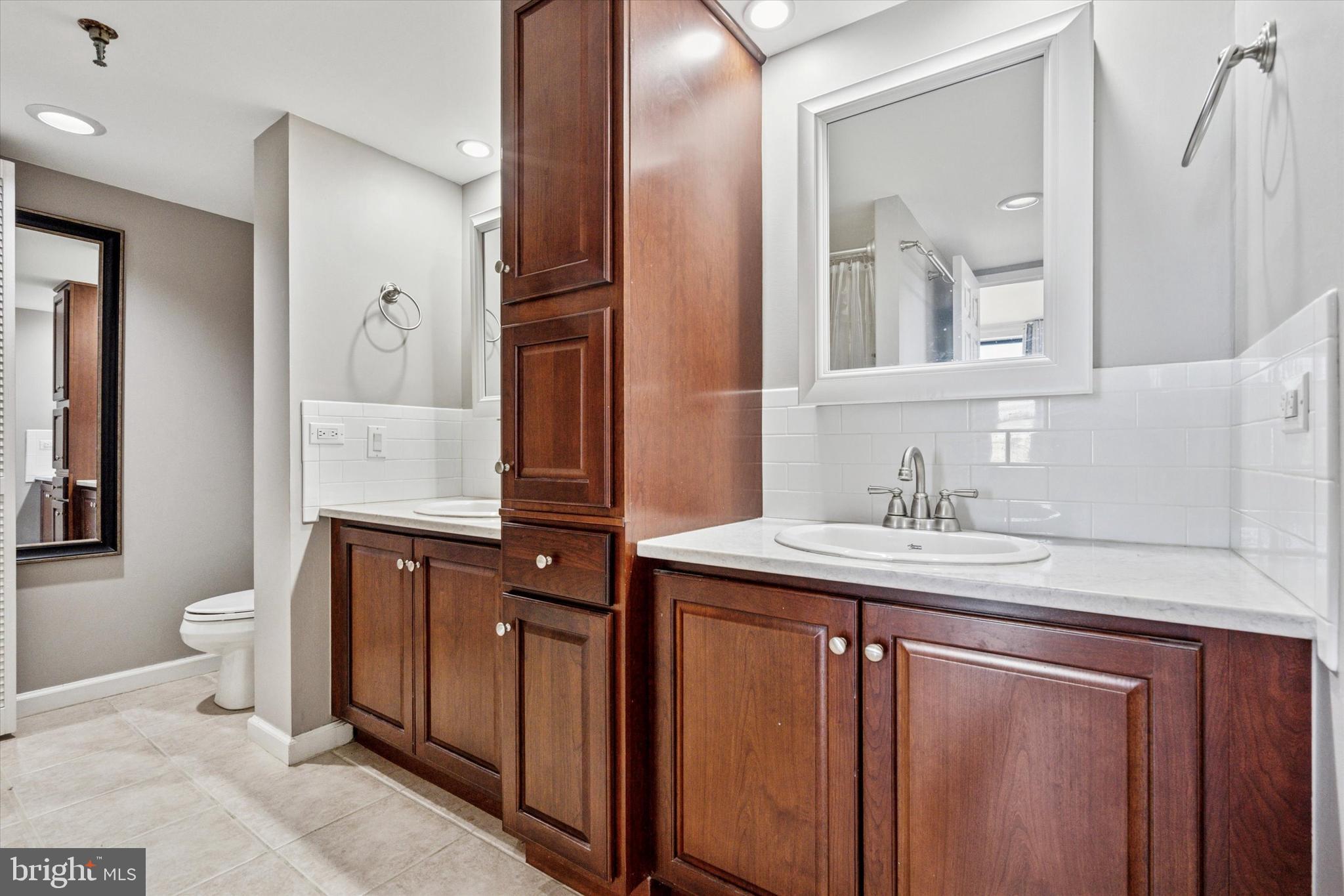 2001 Hamilton St #1205