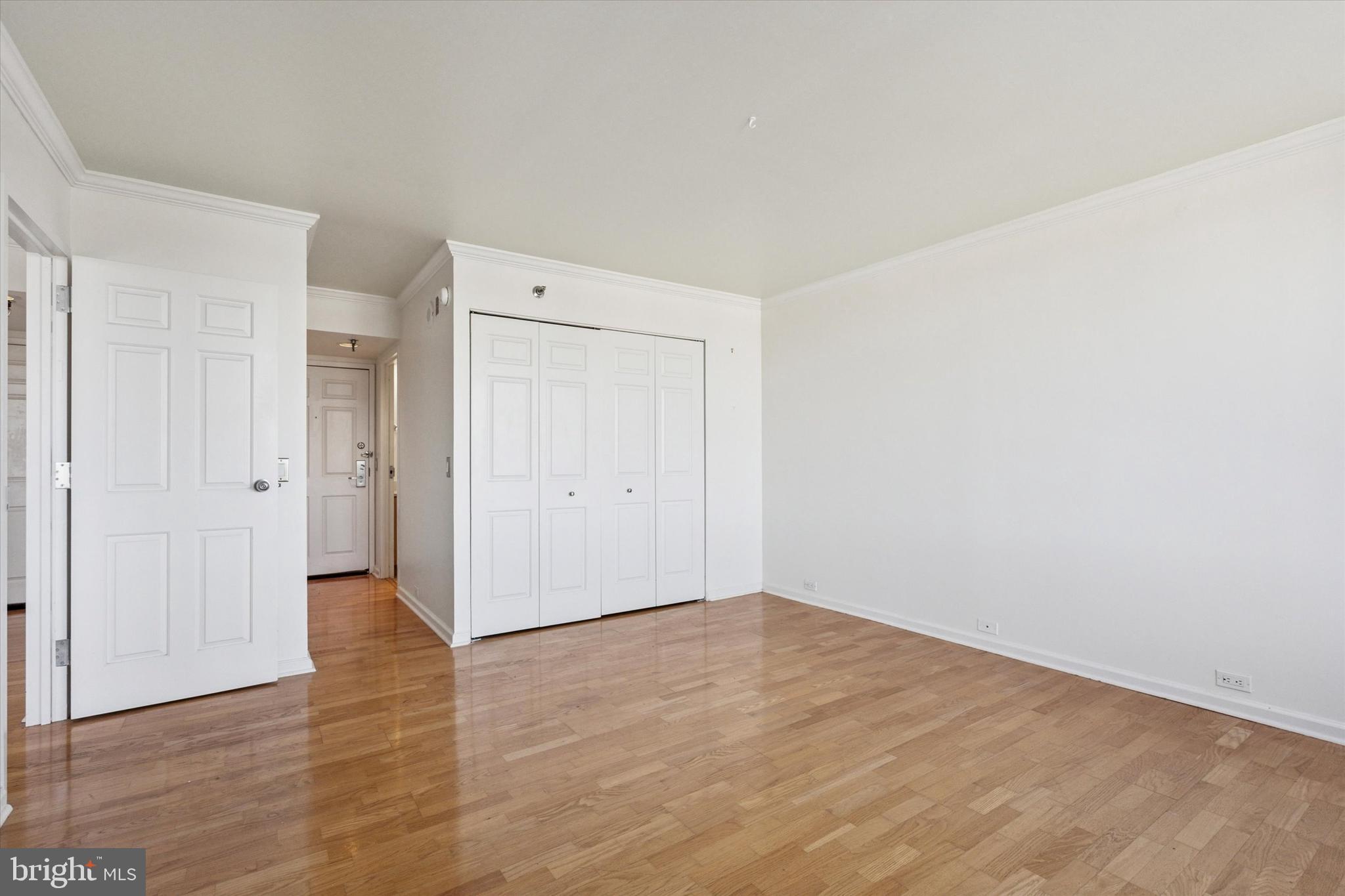 2001 Hamilton St #1205