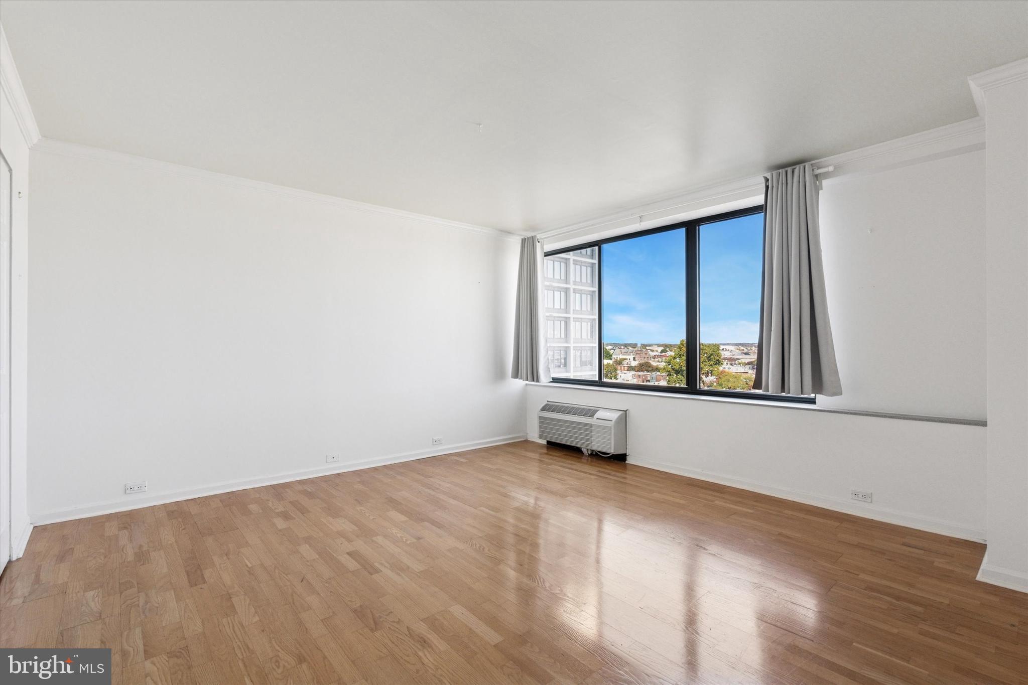 2001 Hamilton St #1205