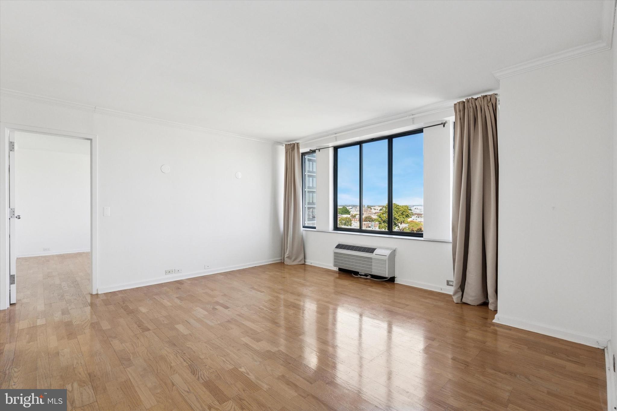 2001 Hamilton St #1205