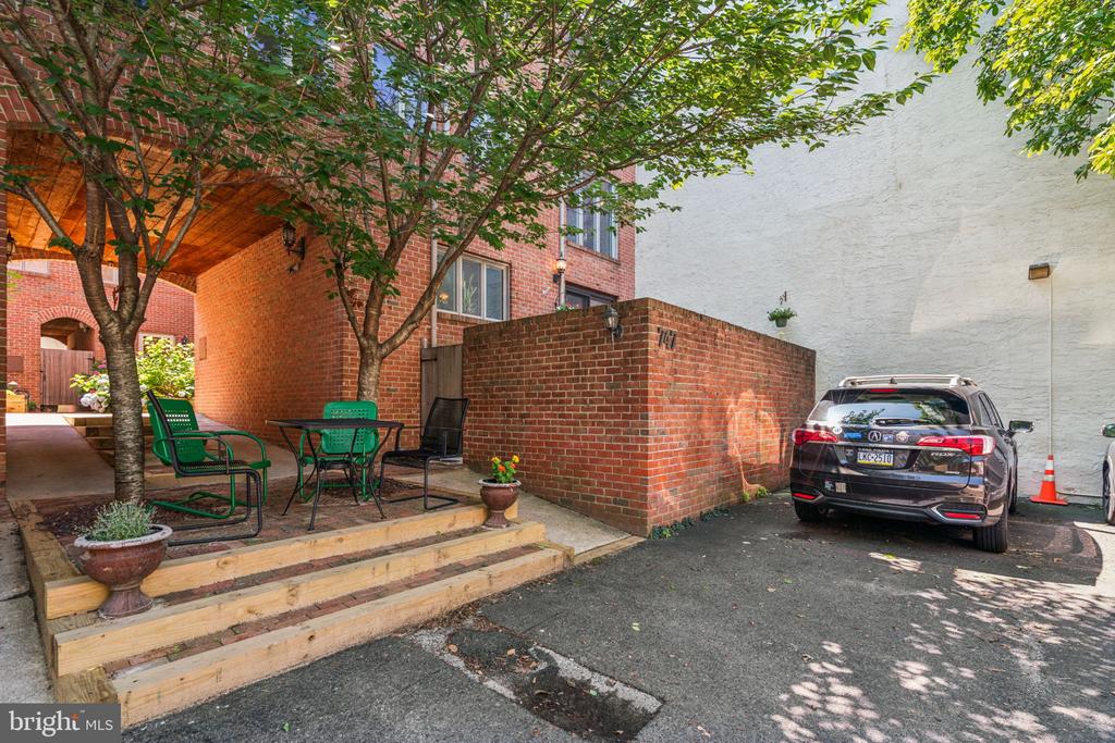 751 S 3RD STREET