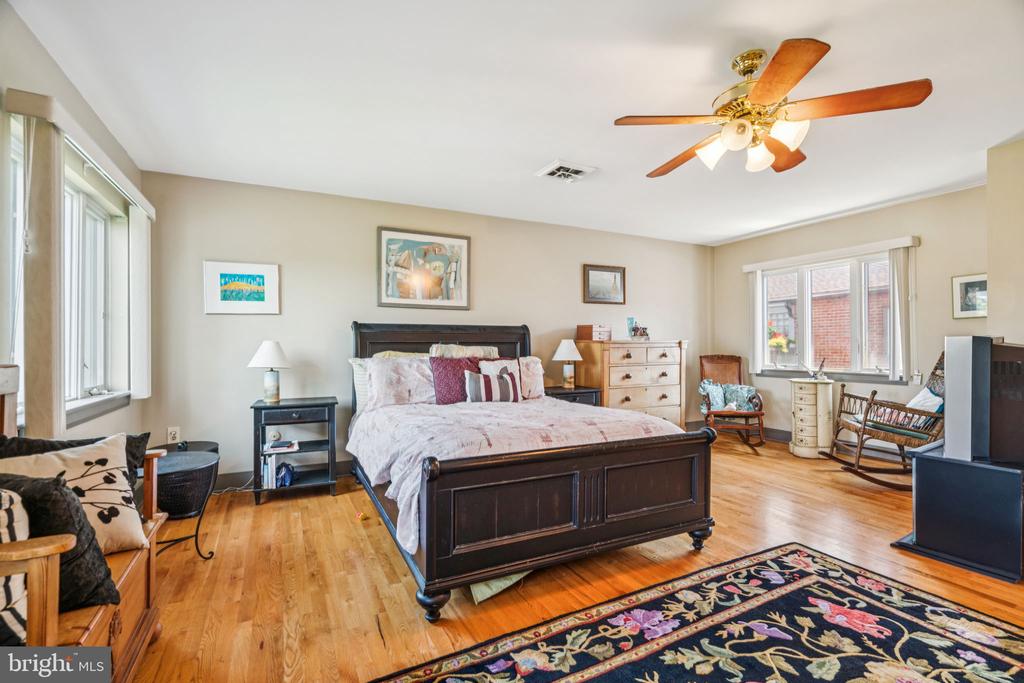751 S 3RD STREET