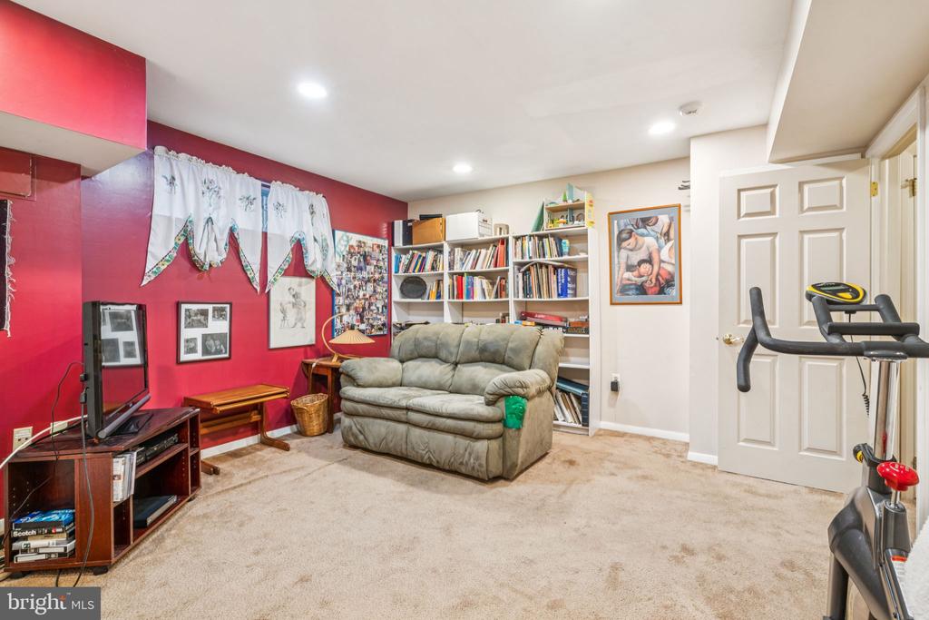 751 S 3RD STREET